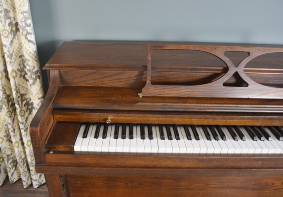 American Craftsman by Aeolian Corporation Spinet Piano