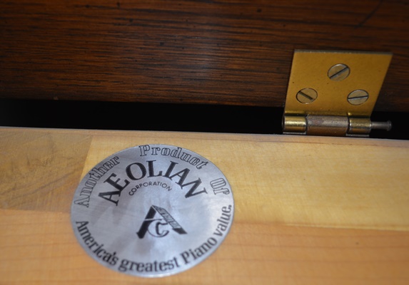 American Craftsman by Aeolian Corporation Spinet Piano