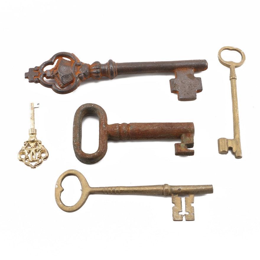 Vintage and Decorative Keys
