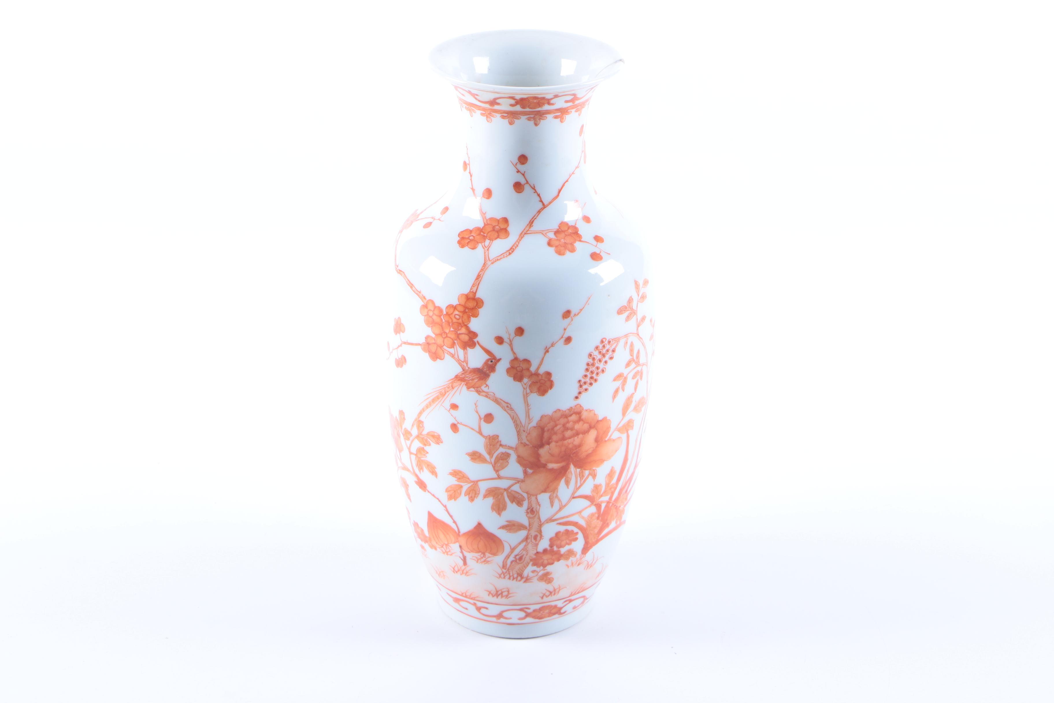 Ceramic Urns and Vases Featuring Satsuma