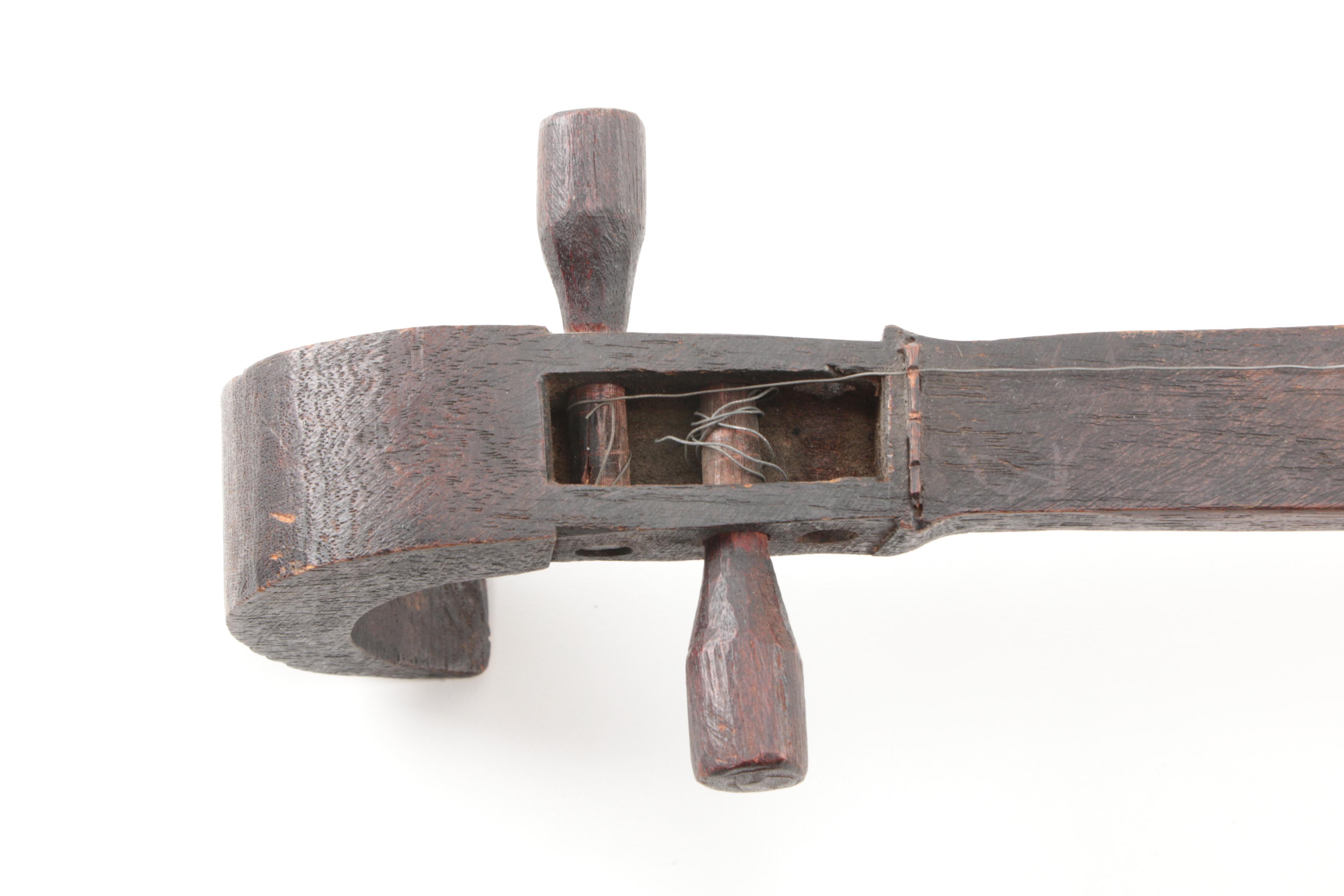 Northern Thai Sung Lisu Lute