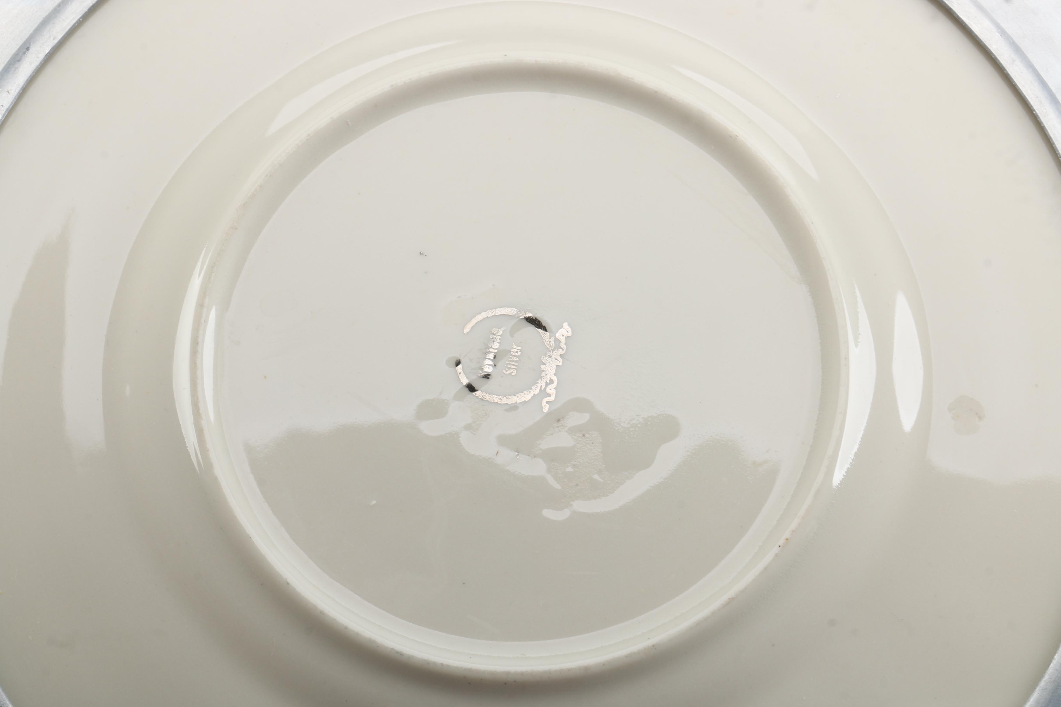 Vintage Aluminum Serving Dishes Including Buenilum