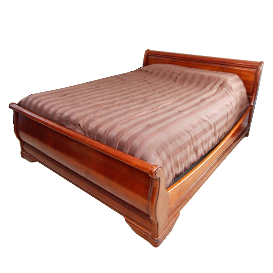 Cherry-Finished Queen Size Sleigh Bed Frame