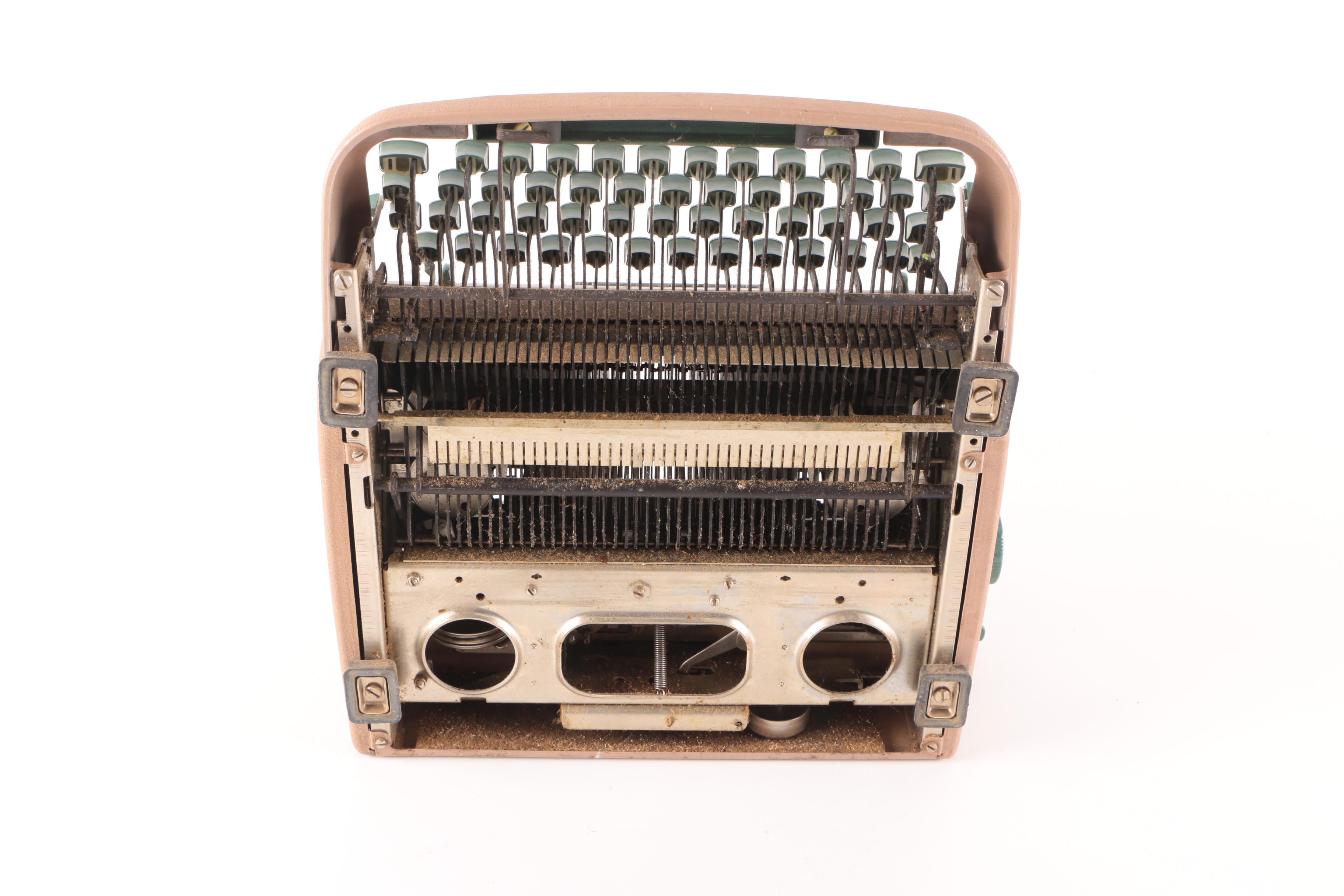 1950s Remington Rand Quiet-Riter with Case