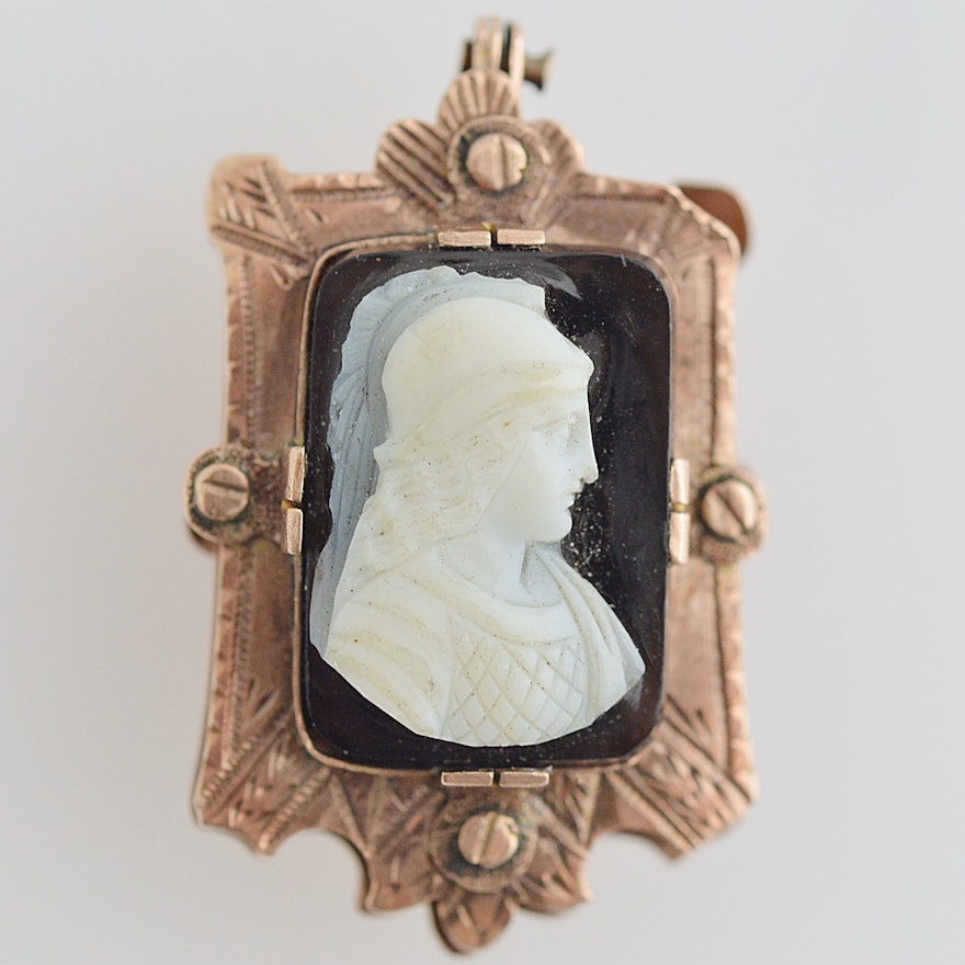 Antique 10K Yellow Gold, Onyx and Agate Cameo Pendant