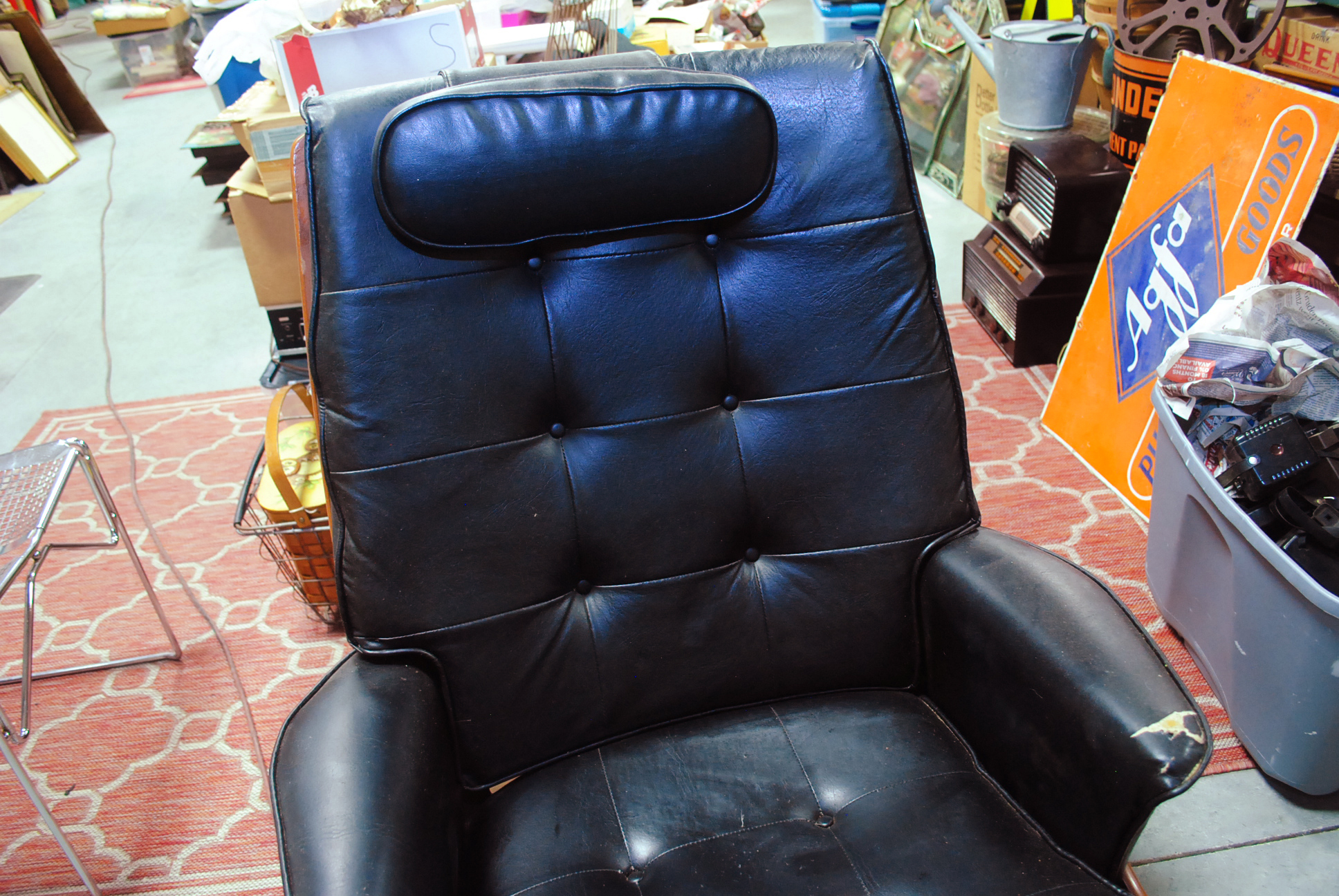 Vintage Mid Century Modern Lounge Chair and Ottoman by Heywood-Wakefield