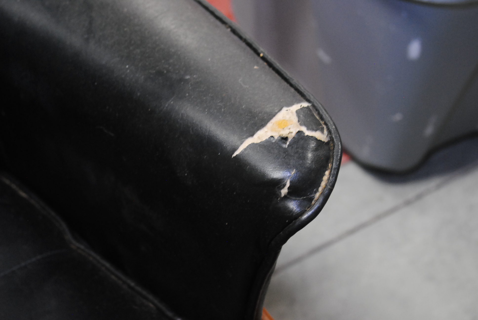 Vintage Mid Century Modern Lounge Chair and Ottoman by Heywood-Wakefield