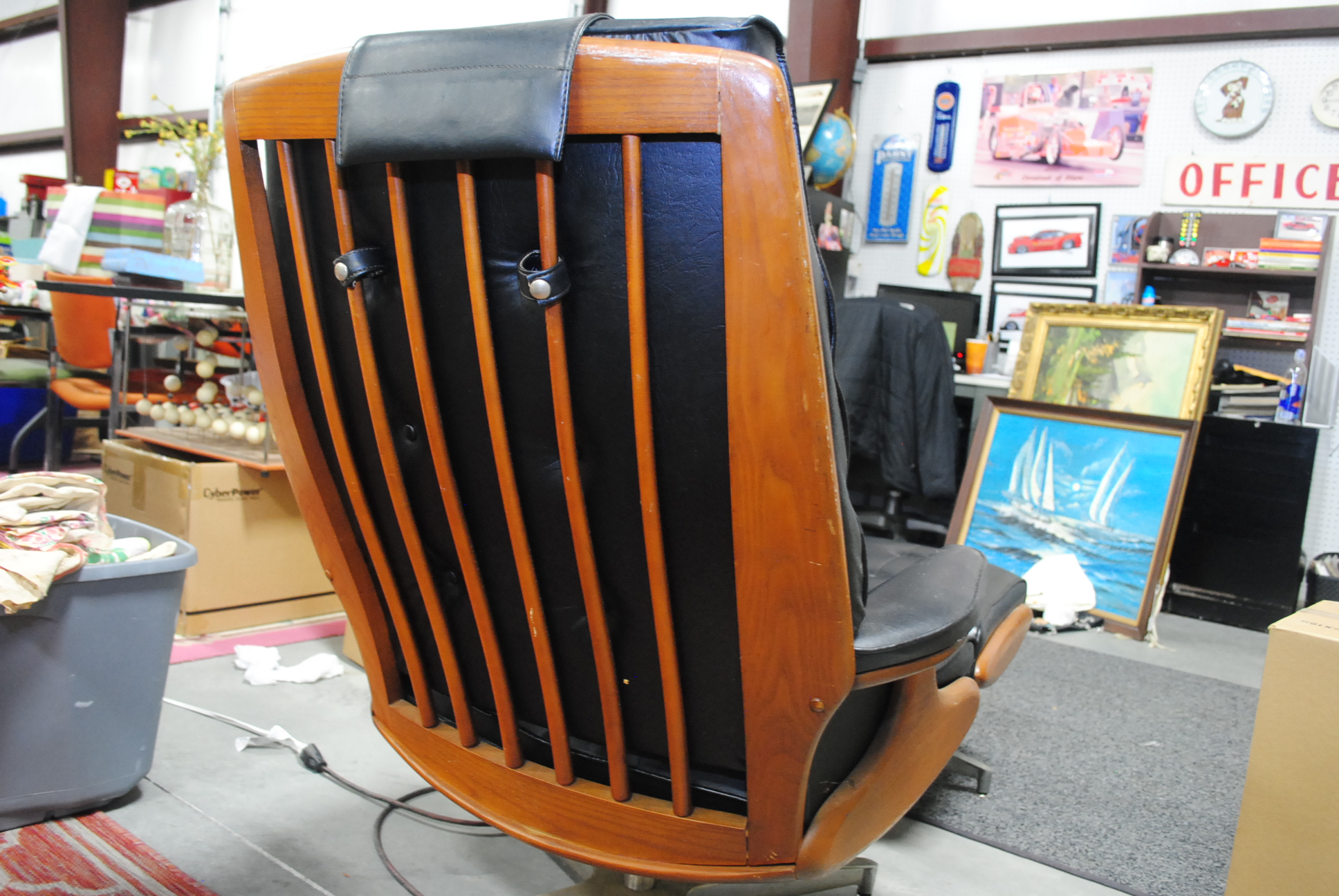 Vintage Mid Century Modern Lounge Chair and Ottoman by Heywood-Wakefield
