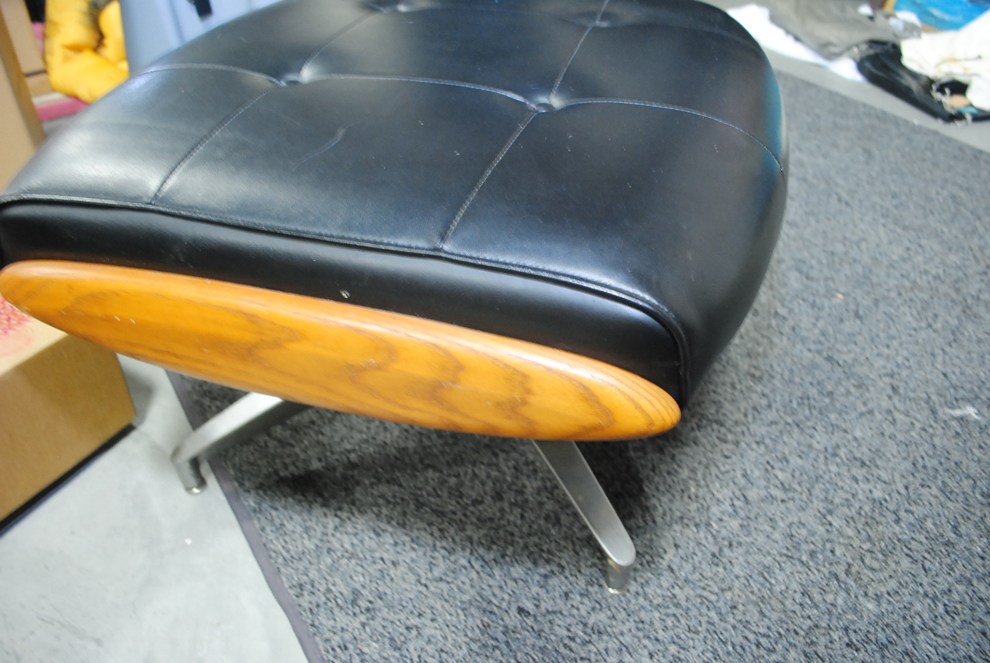 Vintage Mid Century Modern Lounge Chair and Ottoman by Heywood-Wakefield