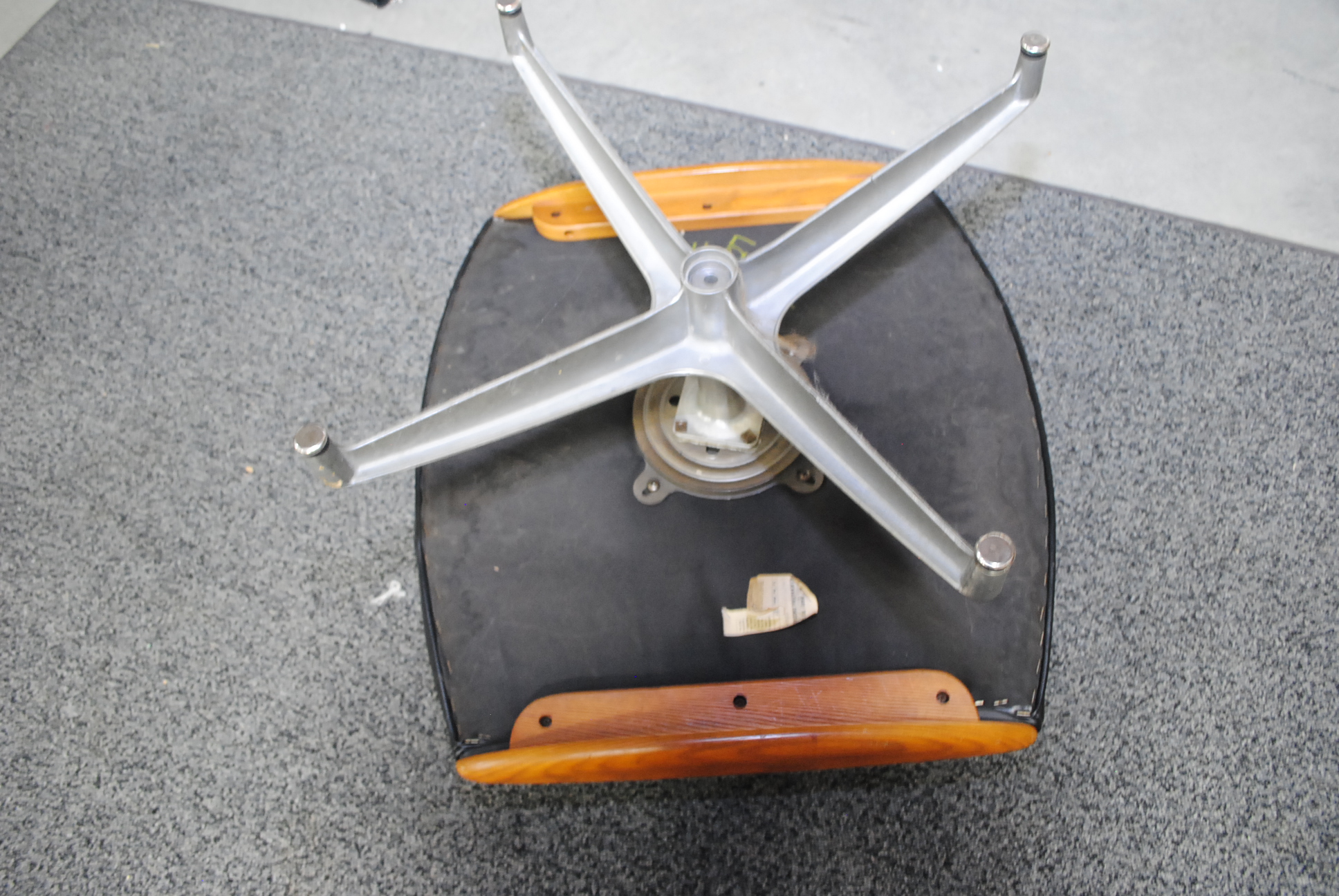 Vintage Mid Century Modern Lounge Chair and Ottoman by Heywood-Wakefield