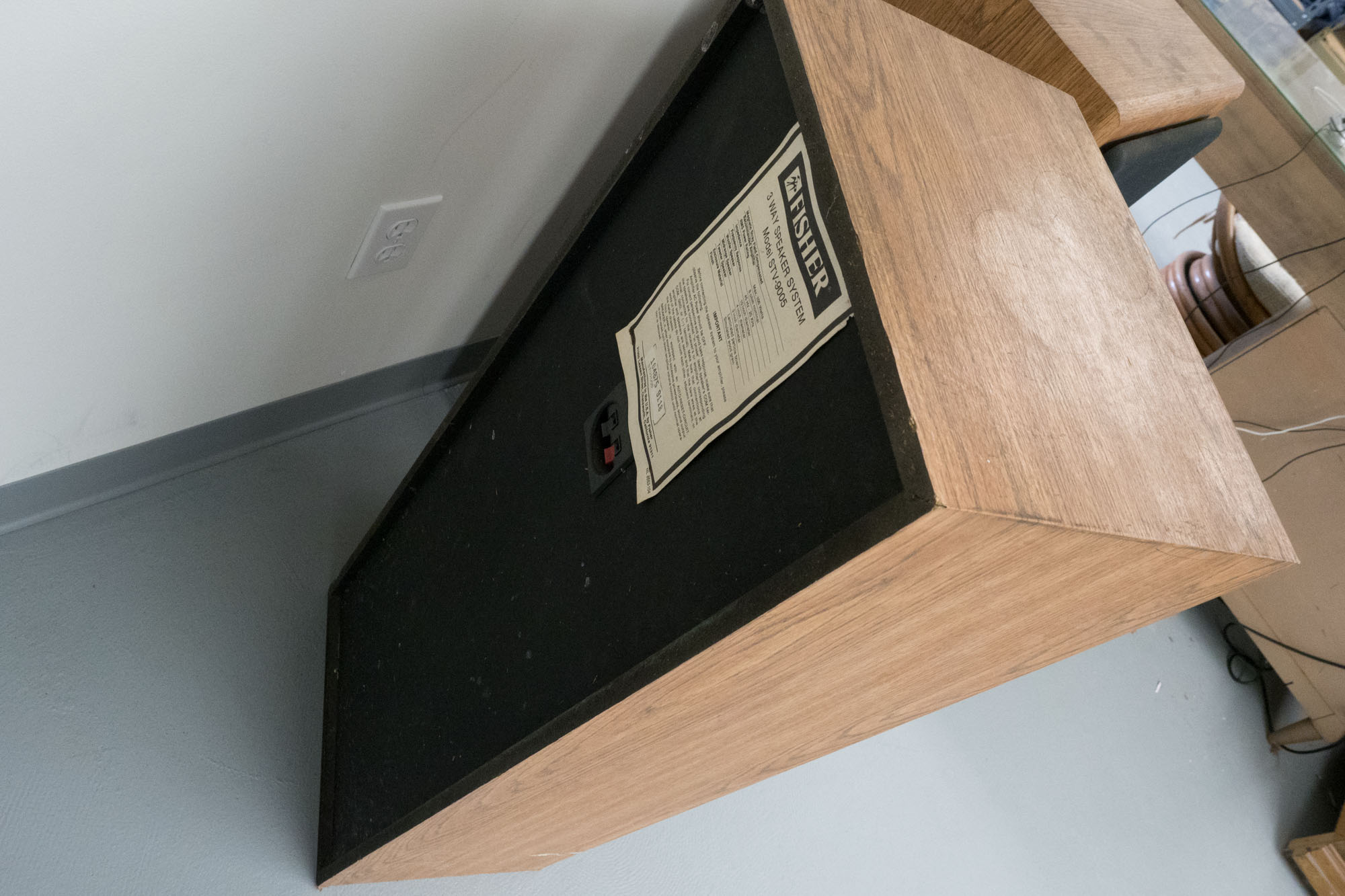 Vintage Fisher STV-9005 Floorstanding Speakers