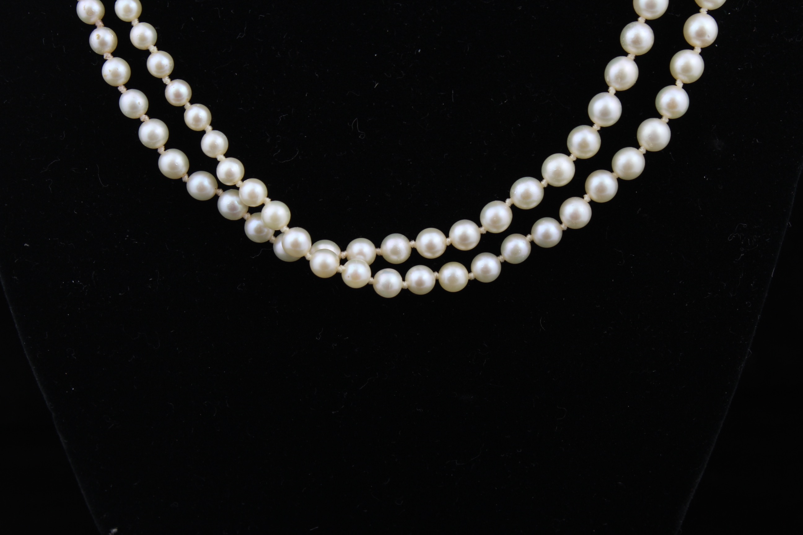 Vintage 14K White Gold Pearl Necklace