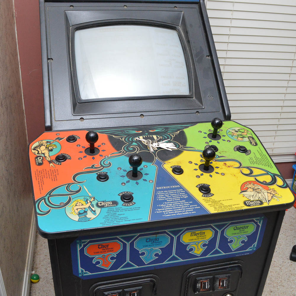 Atari "Gauntlet" Arcade Game