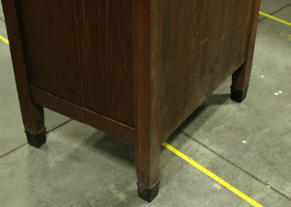 Vintage Restaurant Cash Register Stand