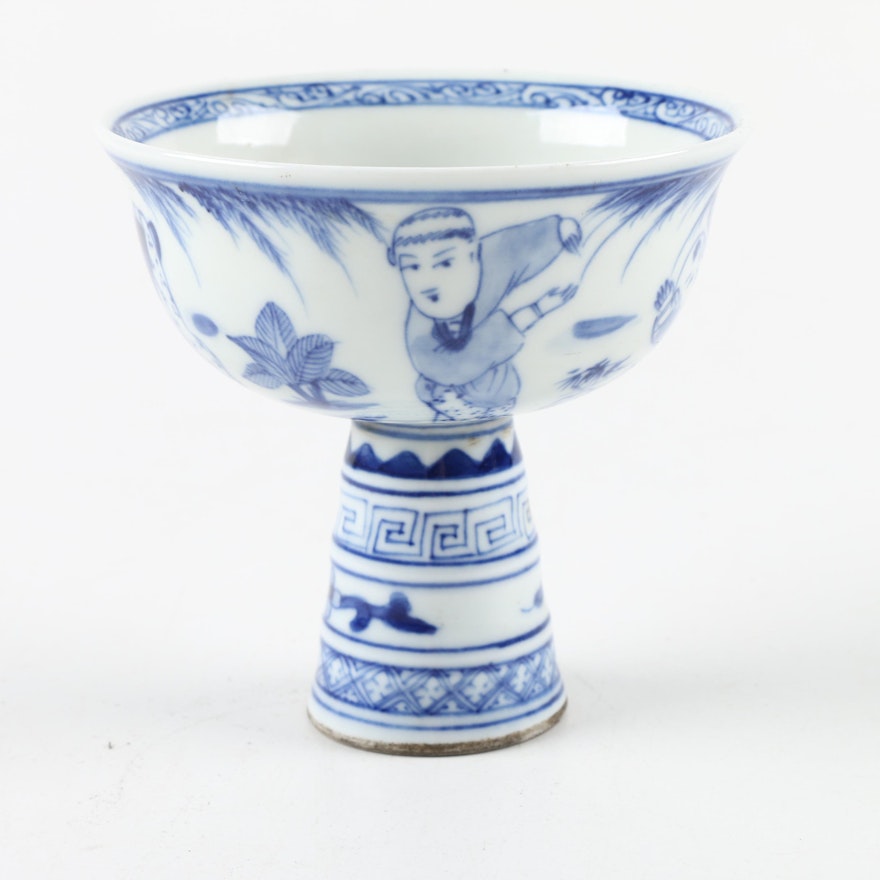 Vintage Chinese Blue and White Footed Bowl