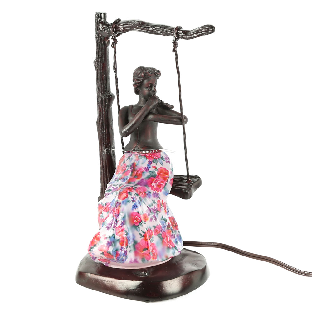 Dale Tiffany Sculpture Lamp