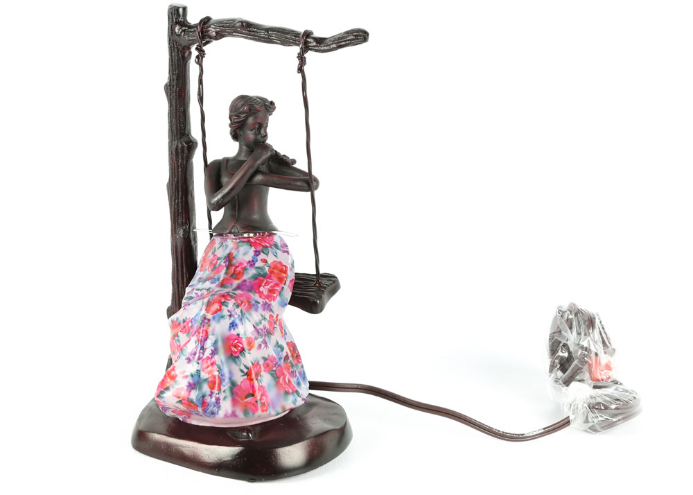 Dale Tiffany Sculpture Lamp