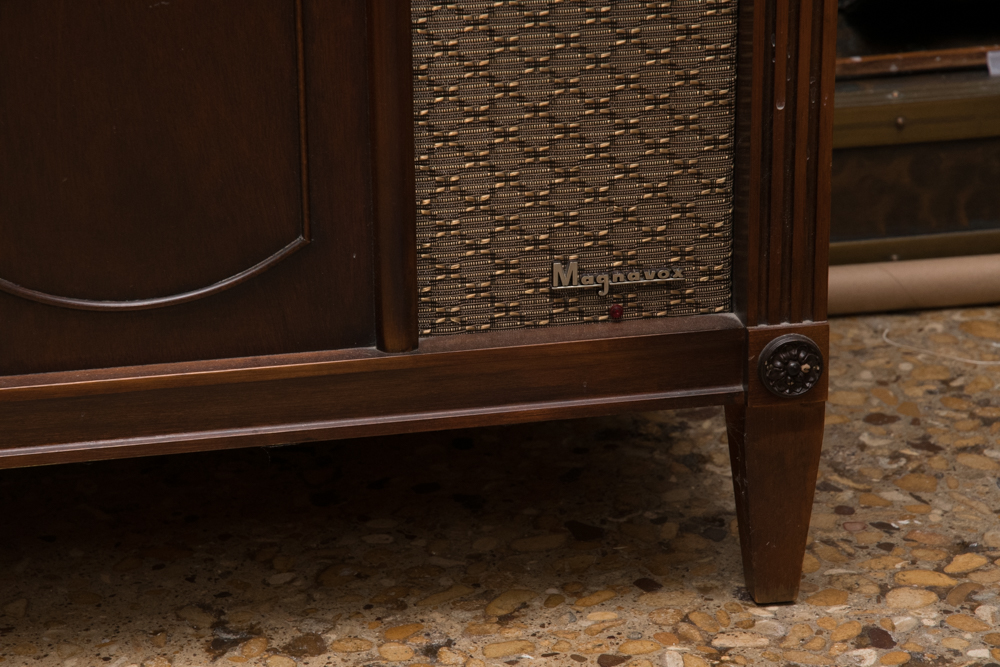 Mid Century Modern Magnavox Stereo Console