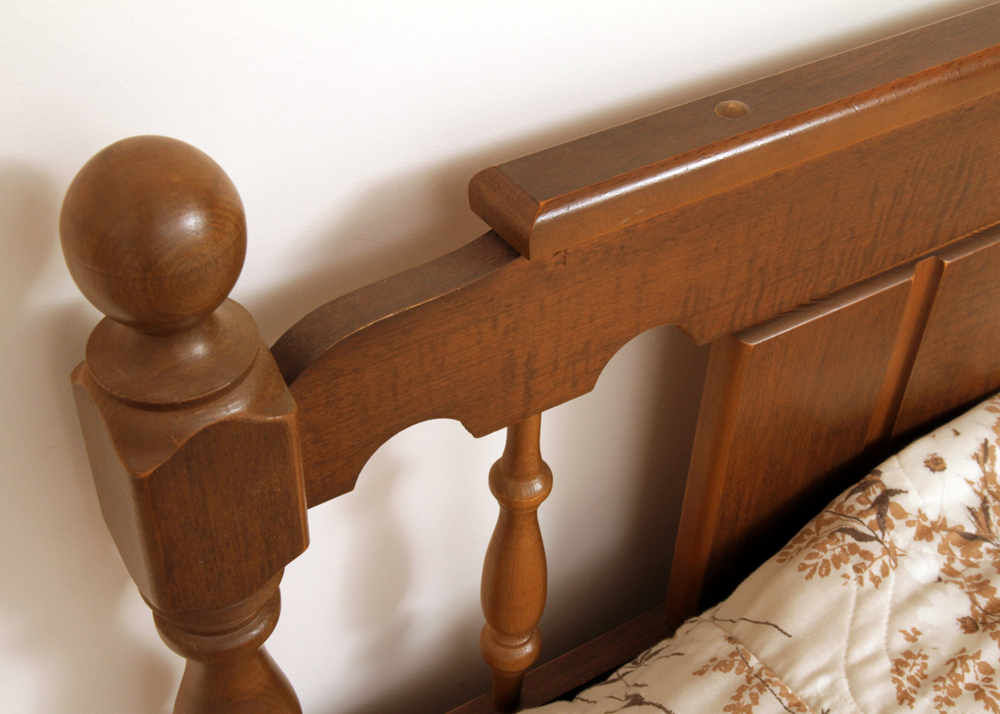 Colonial Style Maple Headboard with Full-Size Bed Frame