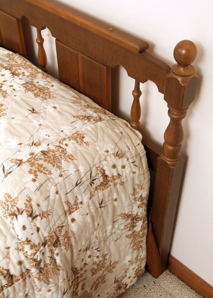 Colonial Style Maple Headboard with Full-Size Bed Frame