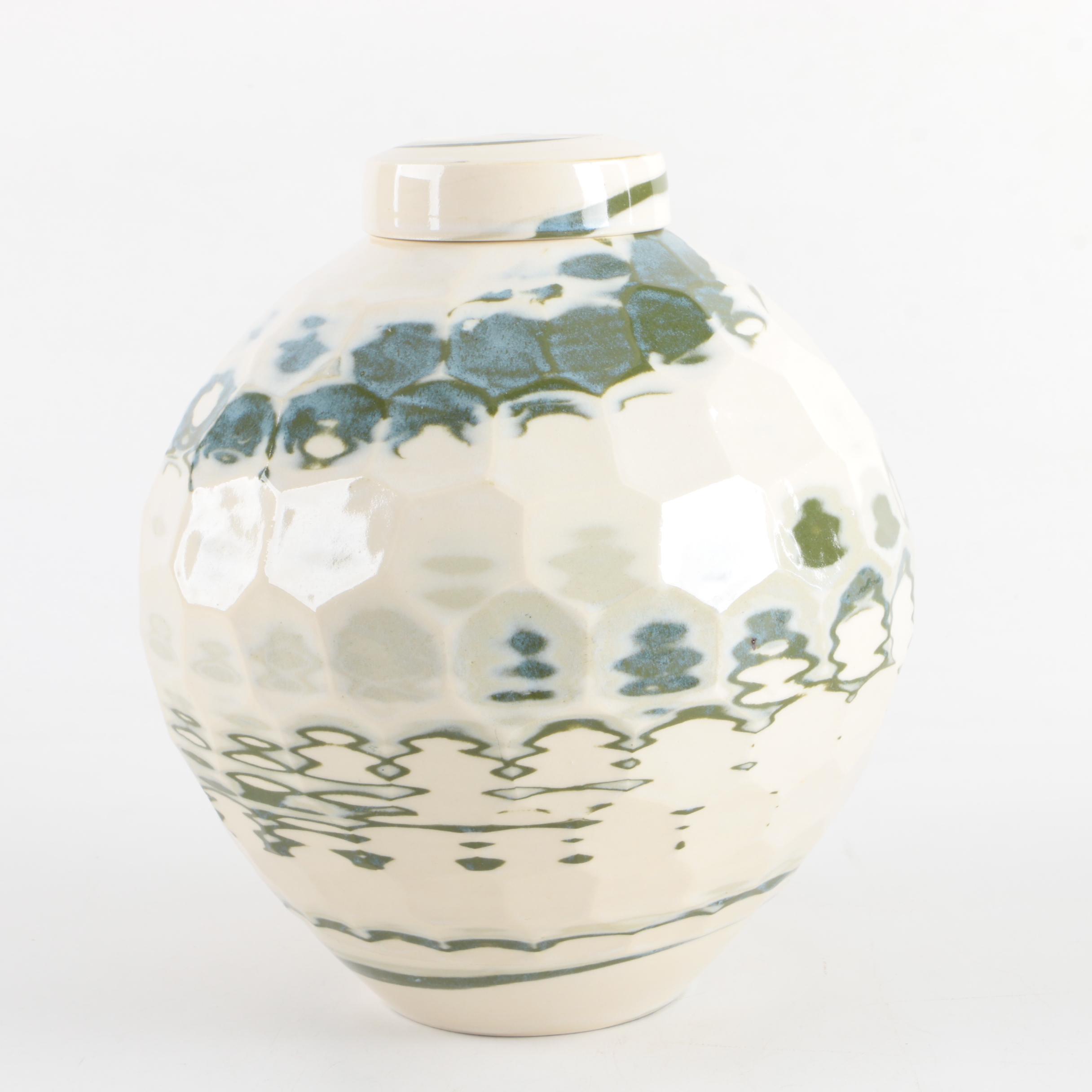 H. Shiyoshi Handbuilt Marbled Porcelain Jar