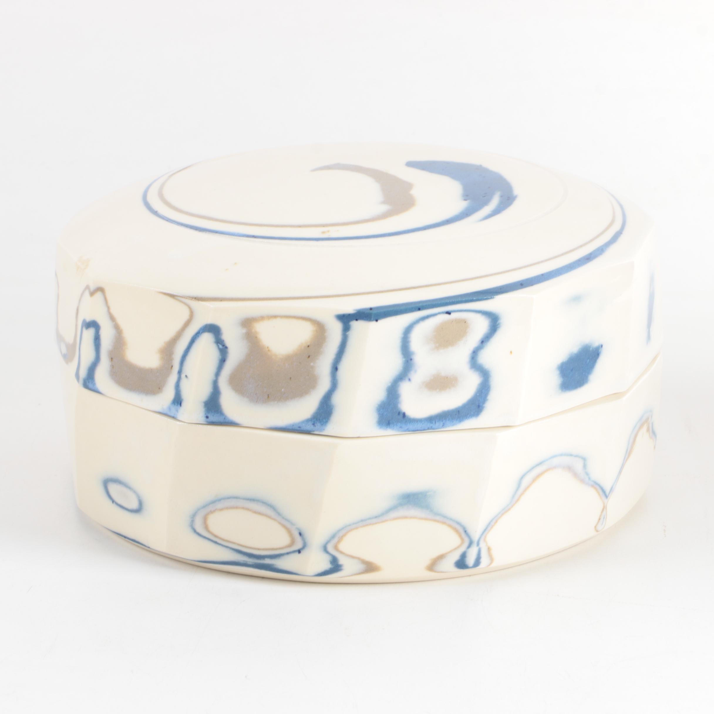 H. Shiyoshi Handbuilt Marbled Porcelain Box