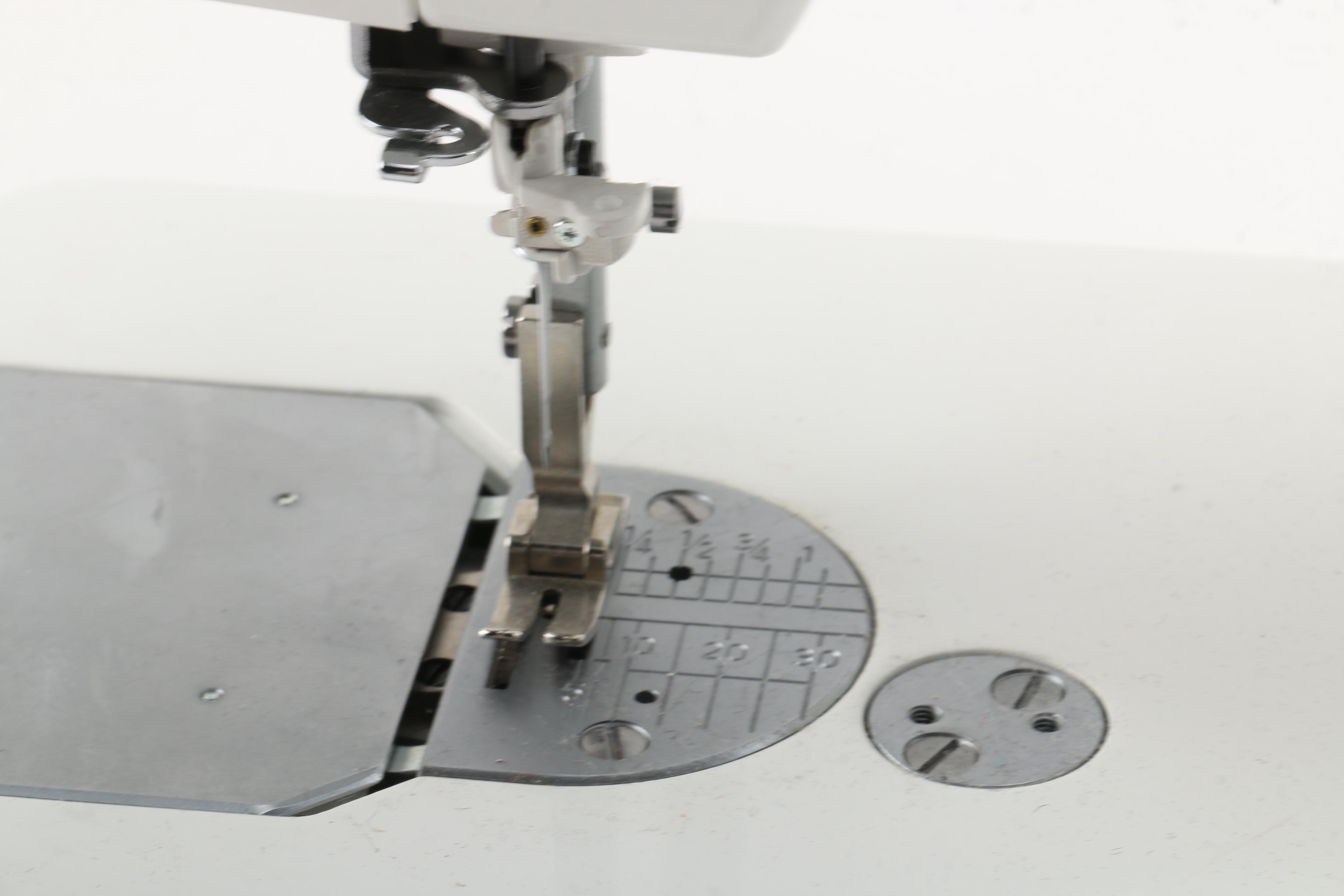 Pfaff Hobby 1200 Grand Quilter Sewing Machine