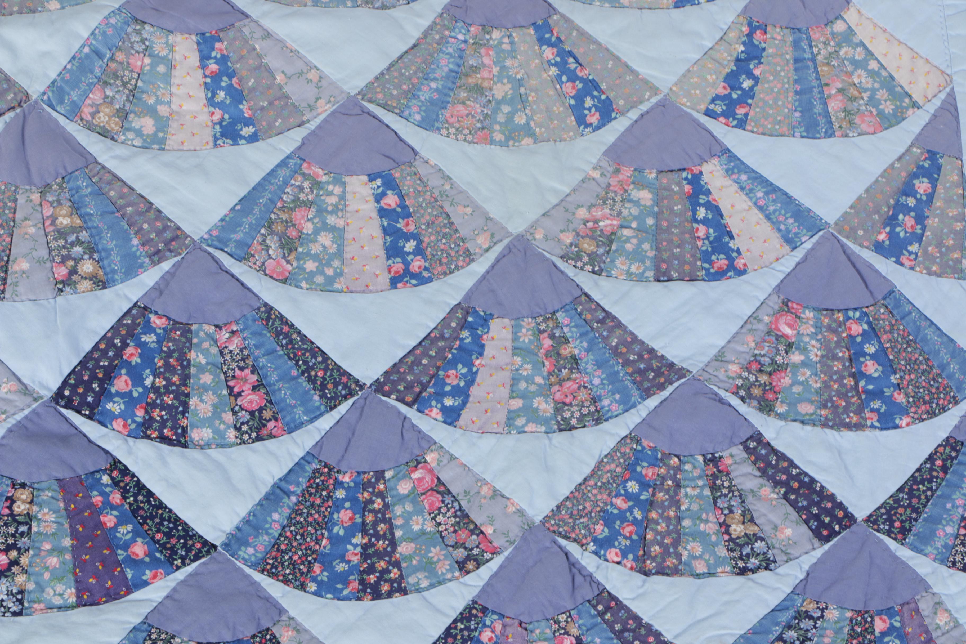 Vintage Handmade "Grandmother's Fan" Quilt