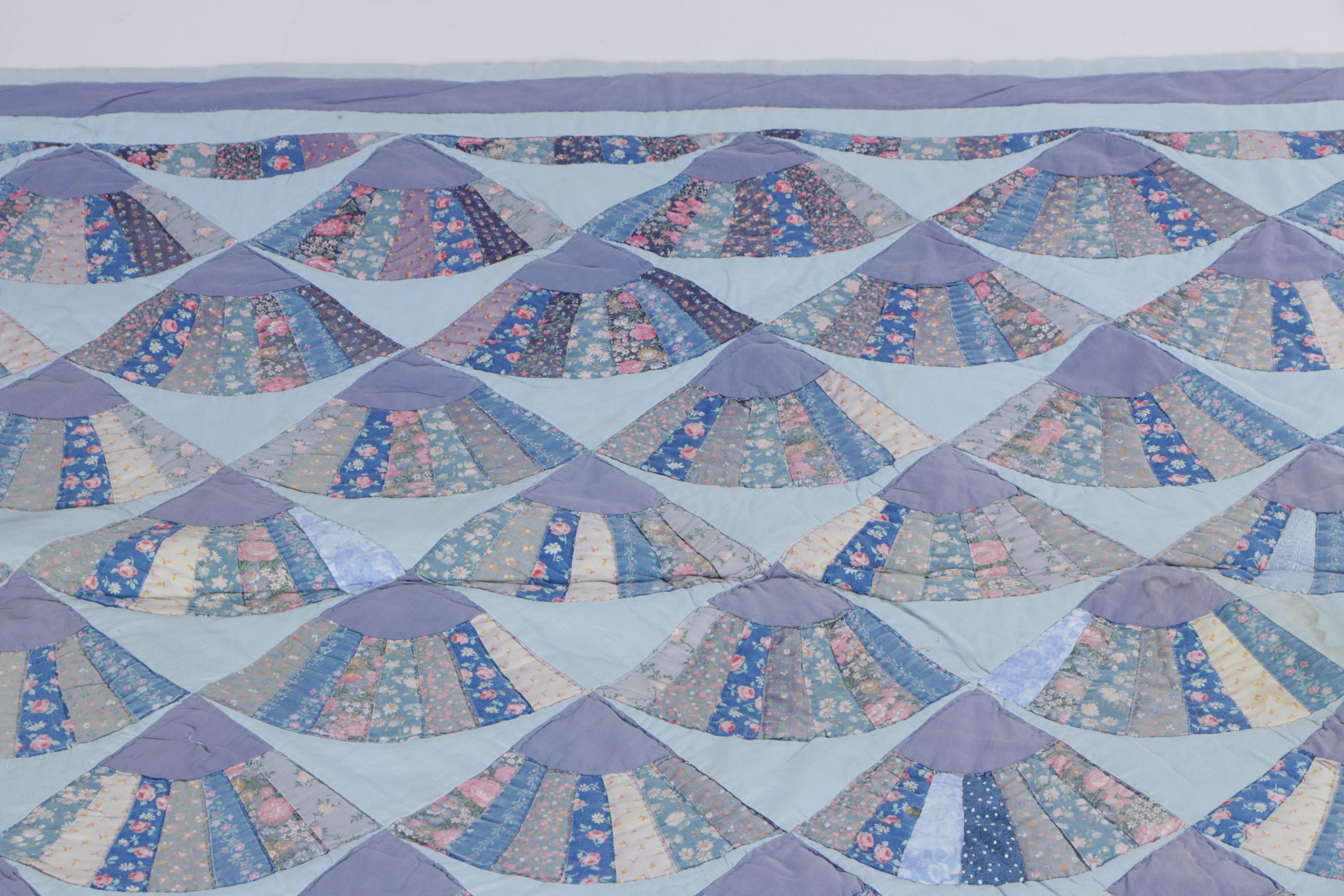 Vintage Handmade "Grandmother's Fan" Quilt