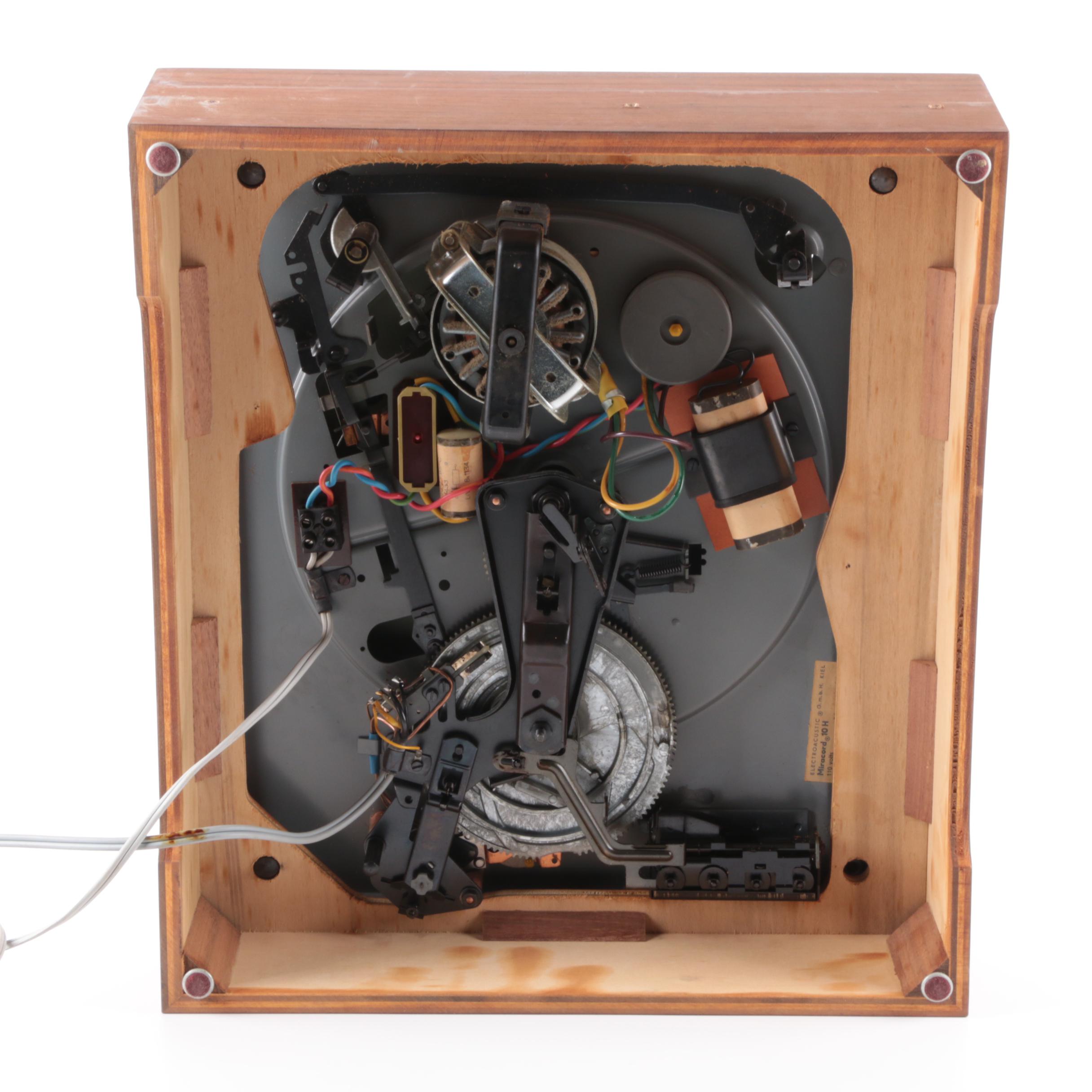 Vintage Benjamin ELAC Miracord 10H Turntable