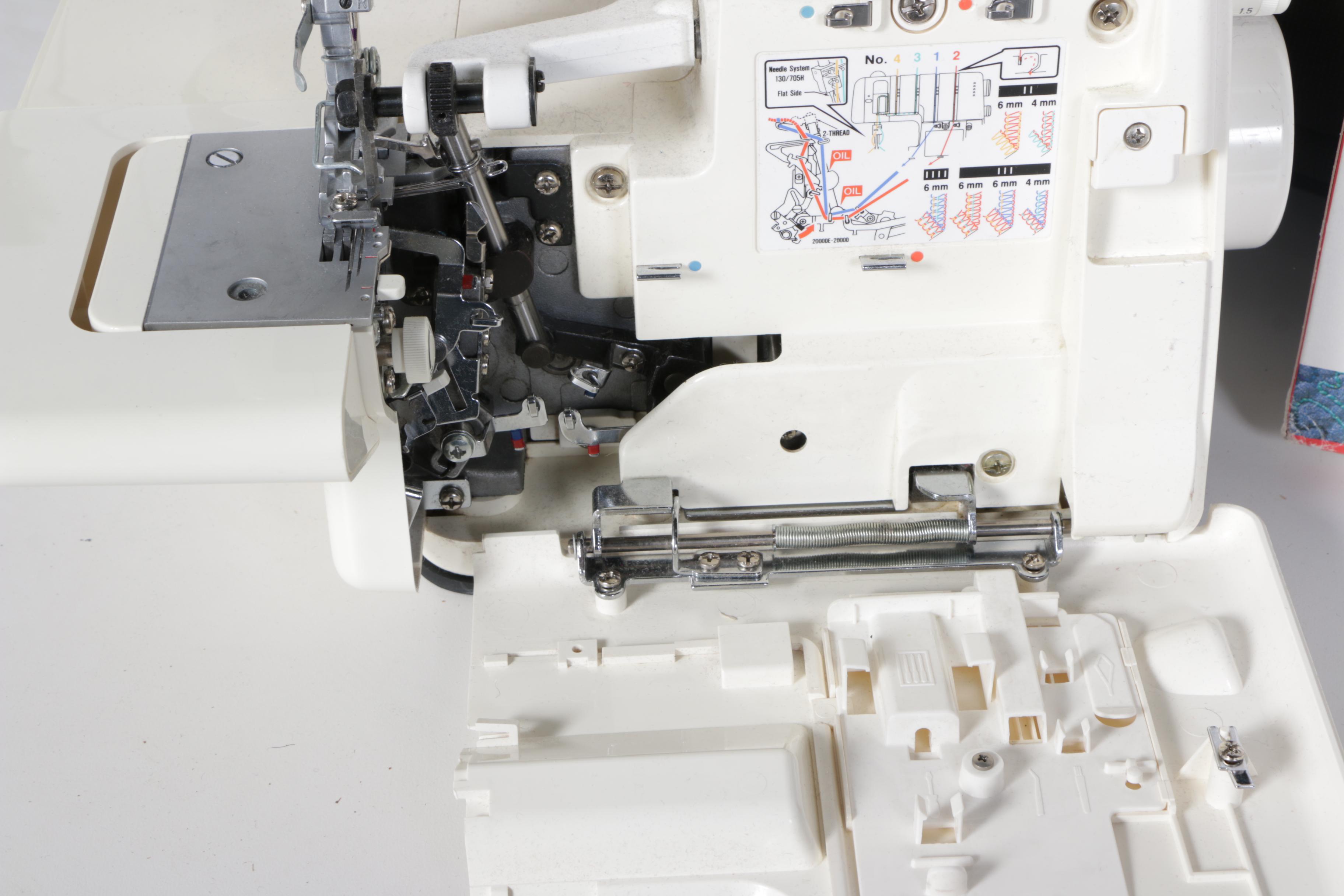 Bernina 2000DE Serger and Accessories