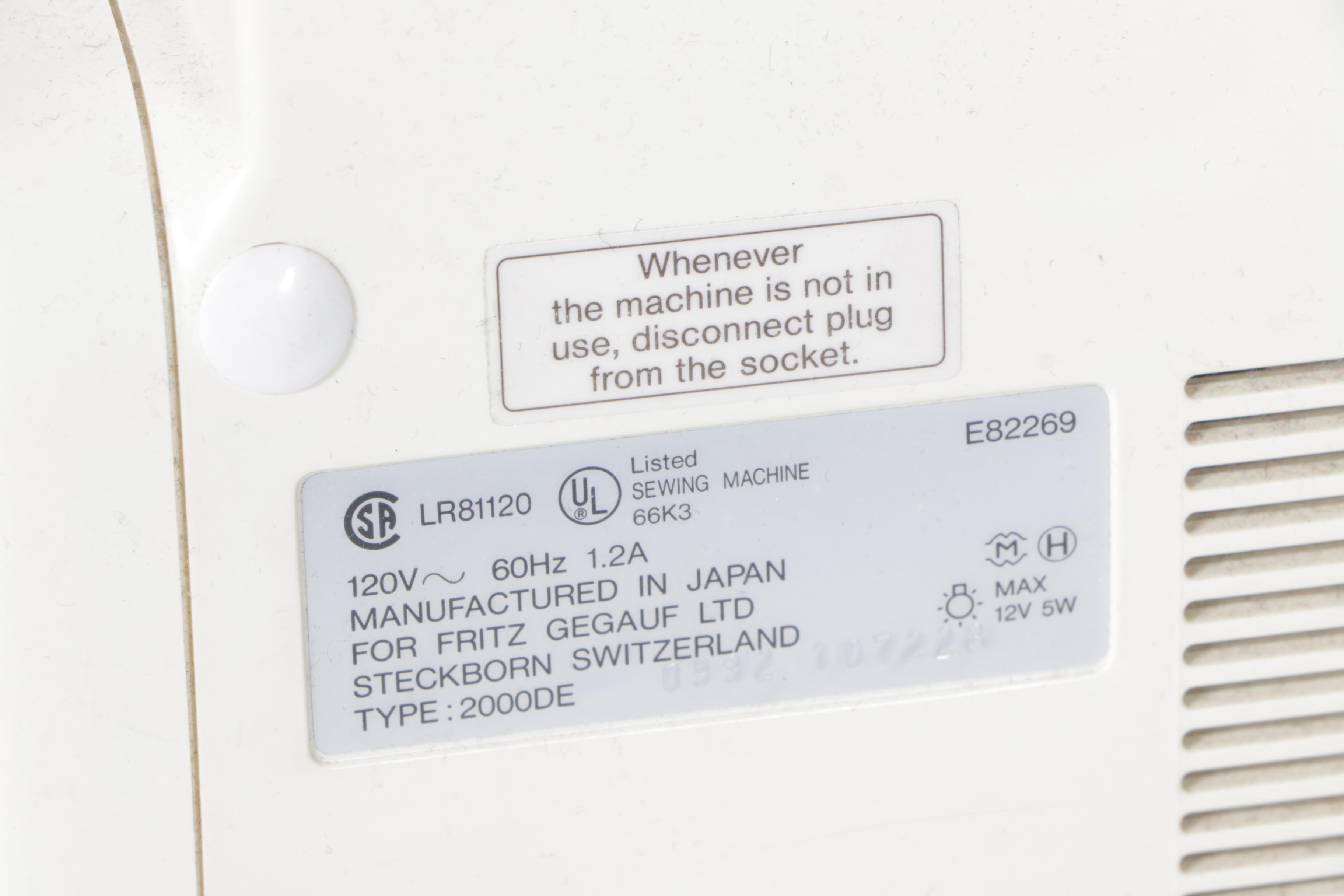 Bernina 2000DE Serger and Accessories