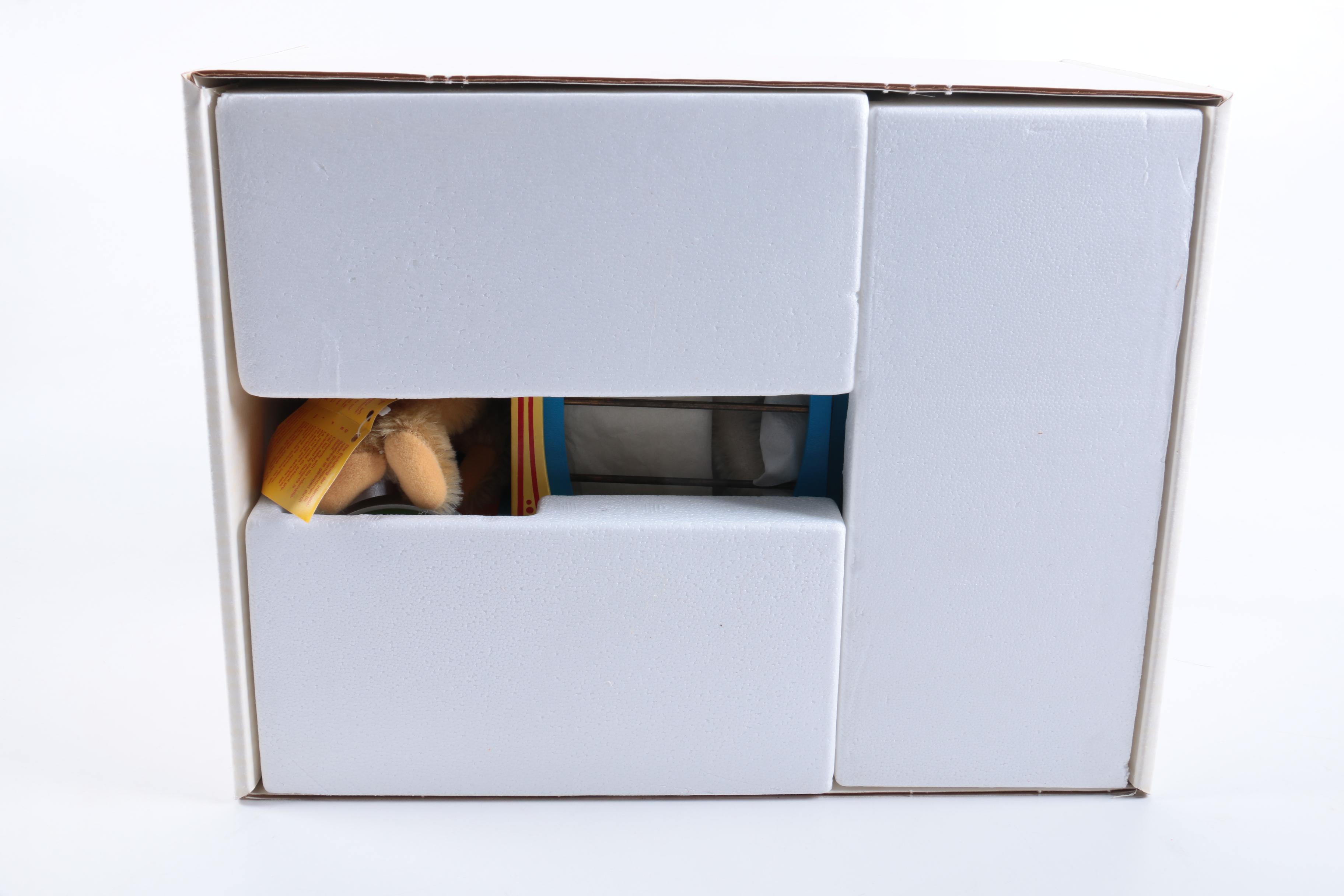 Steiff USA Exclusive "Golden Age of the Circus" Teddy Bears and Circus Wagon