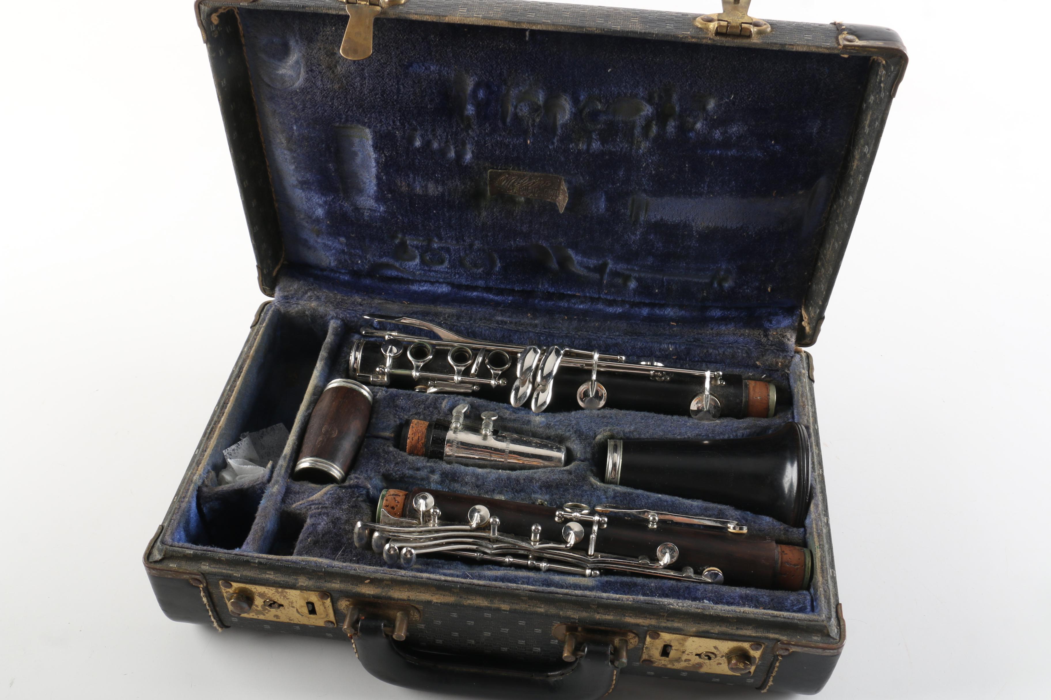 Boosey & Hawkes "Stratford" Wood Clarinet with Case