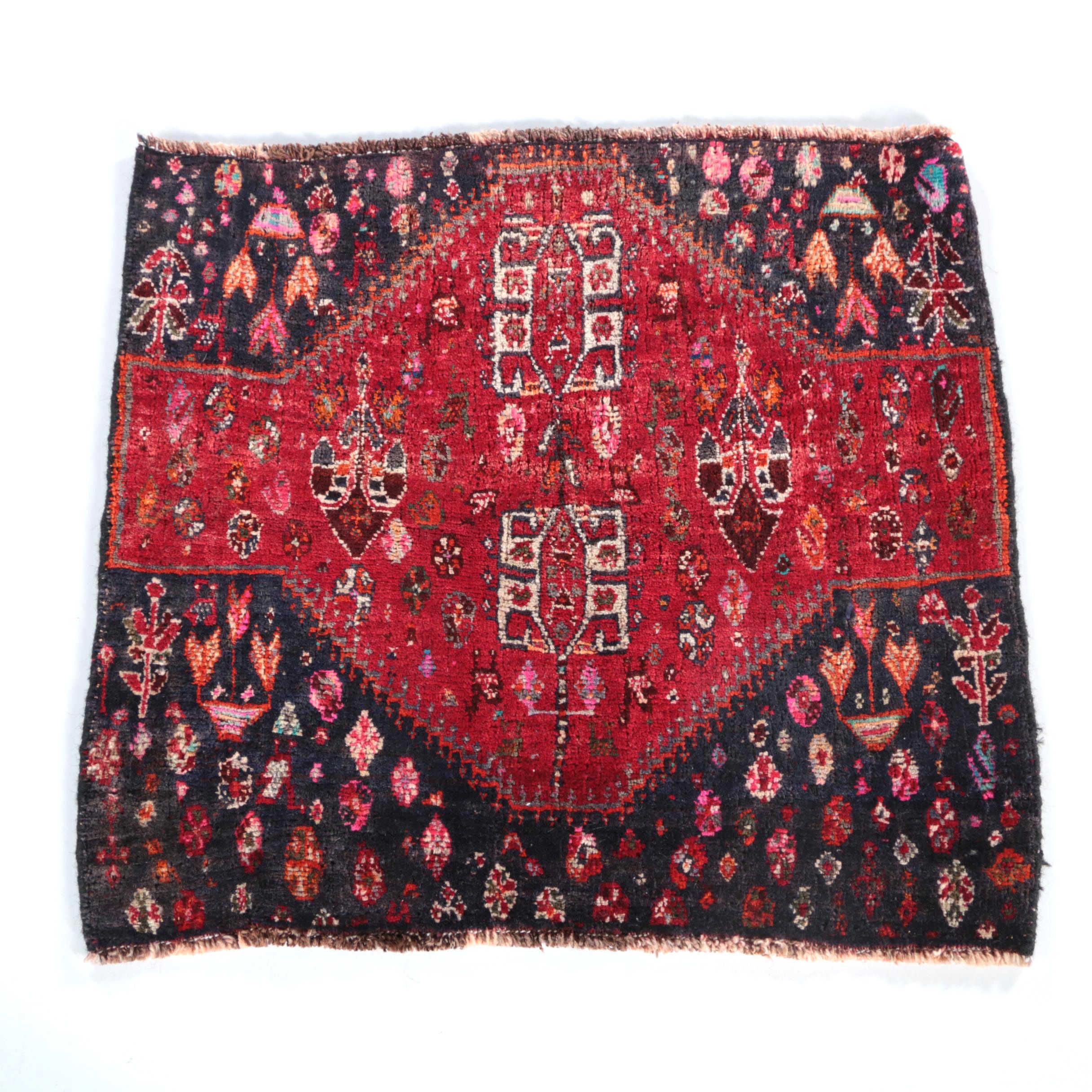 Hand-Knotted Persian Shiraz Accent Rug