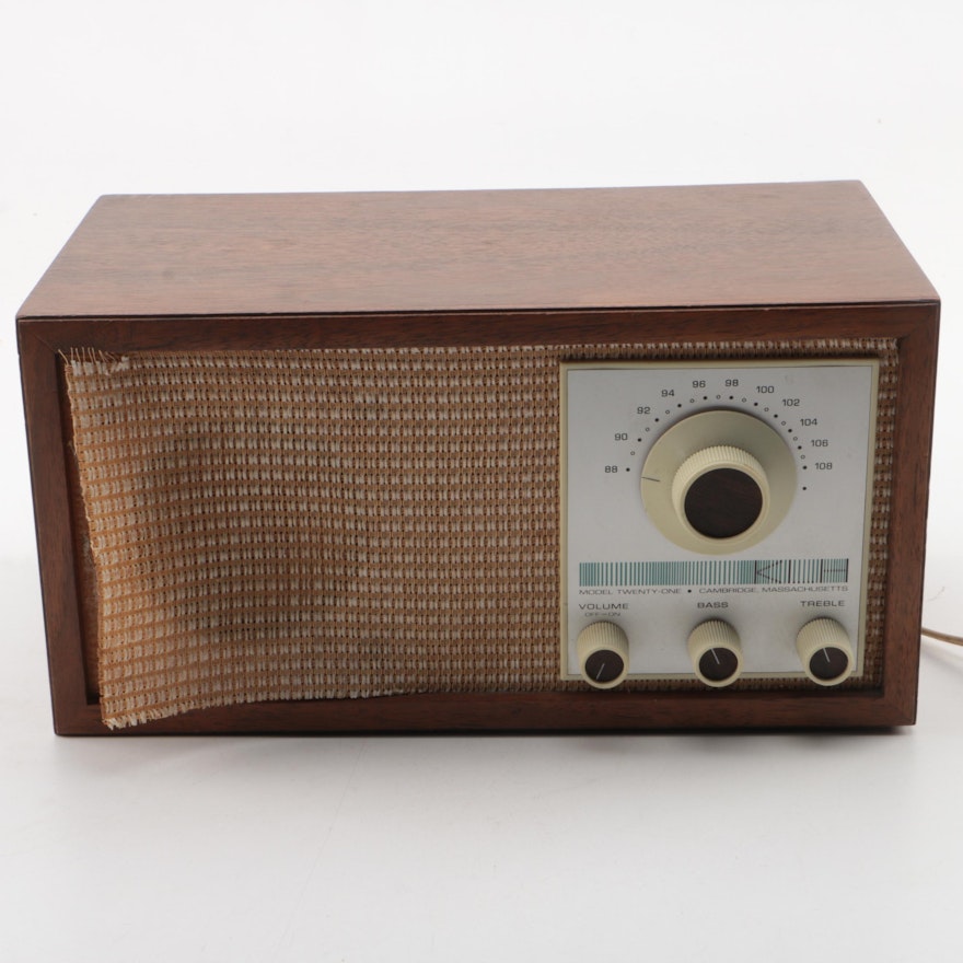 KLH Model Twenty-One Radio