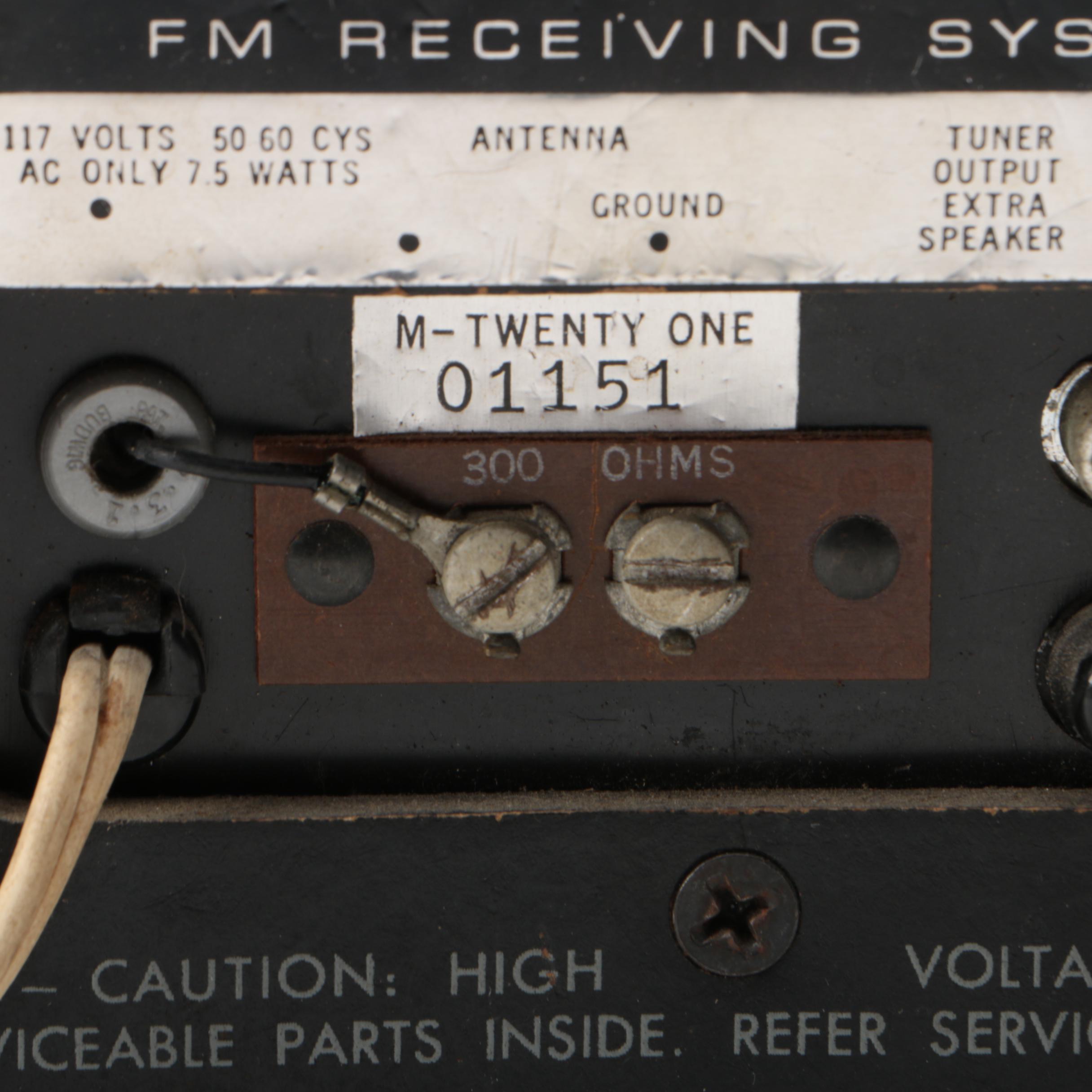 KLH Model Twenty-One Radio