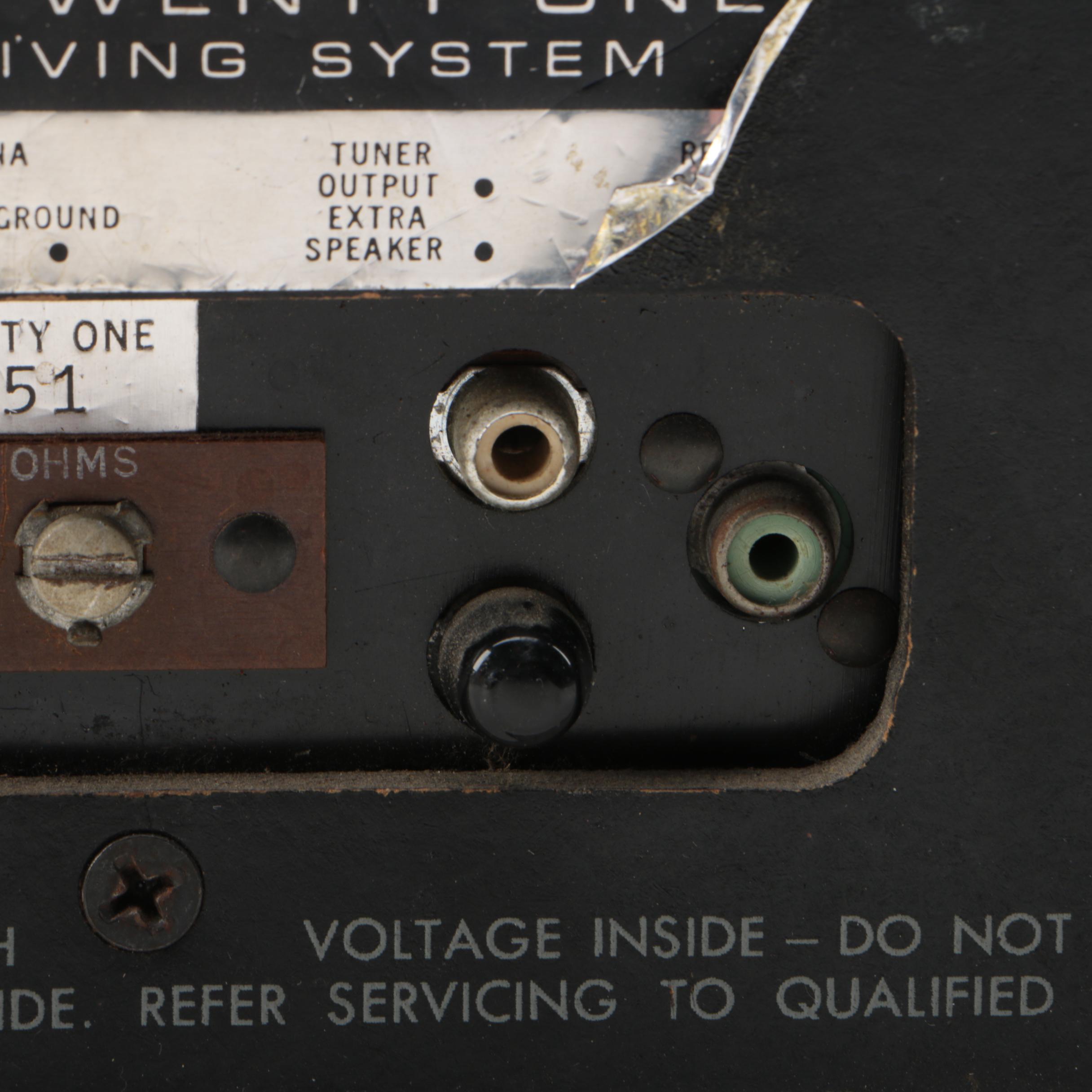 KLH Model Twenty-One Radio