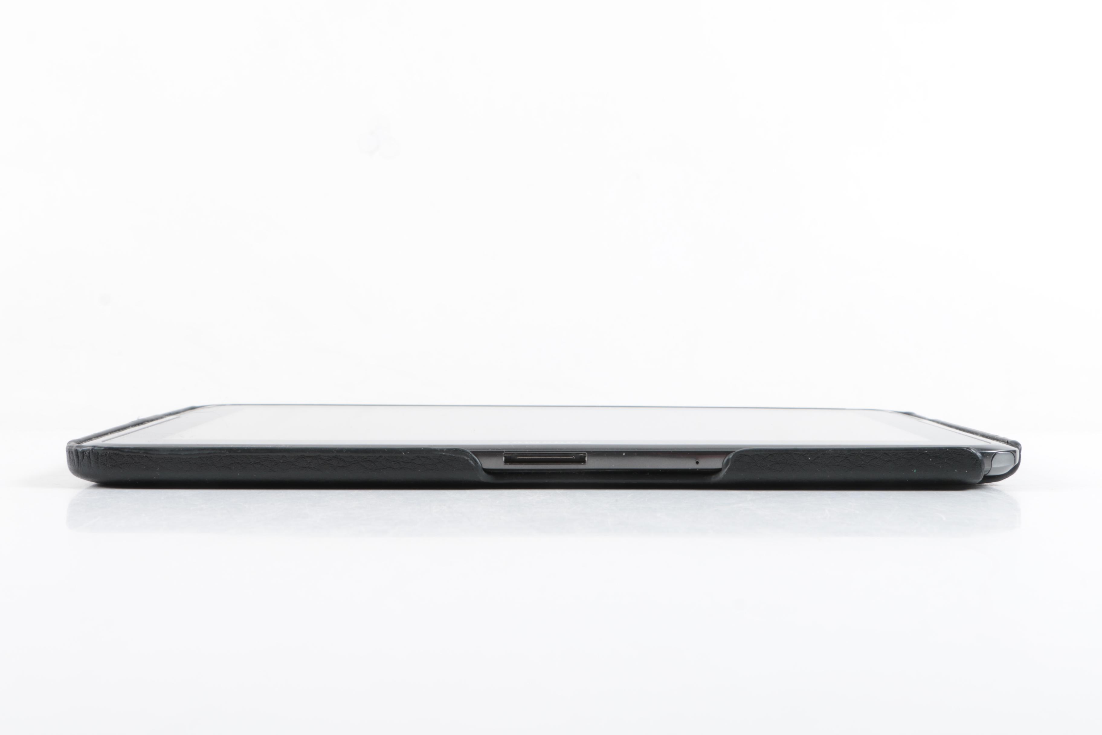 Samsung Galaxy Note 10.1 32 GB Tablet and Case