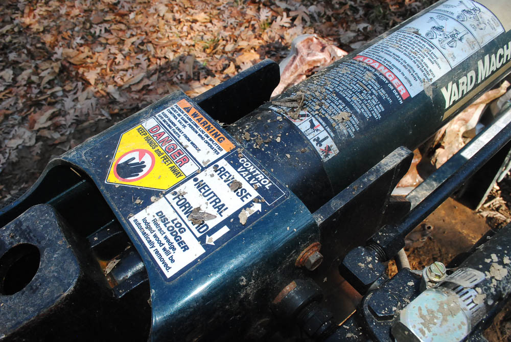 "Yard Machines" by MTD 6.5 HP 26 Ton Log Splitter