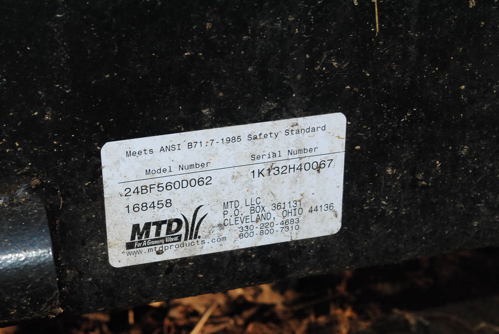 "Yard Machines" by MTD 6.5 HP 26 Ton Log Splitter