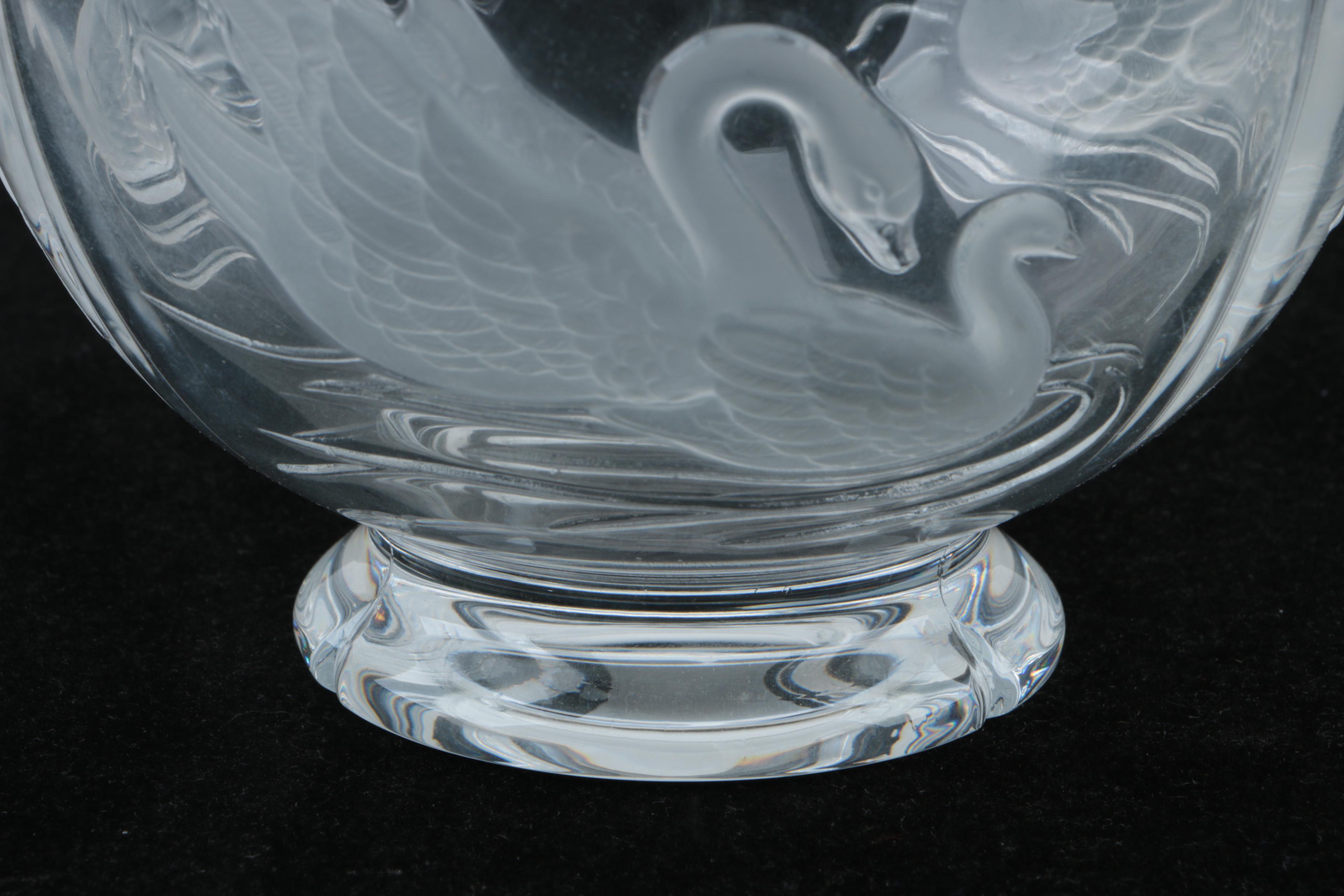 Frosted Crystal Swan Centerpiece Footed Bowl
