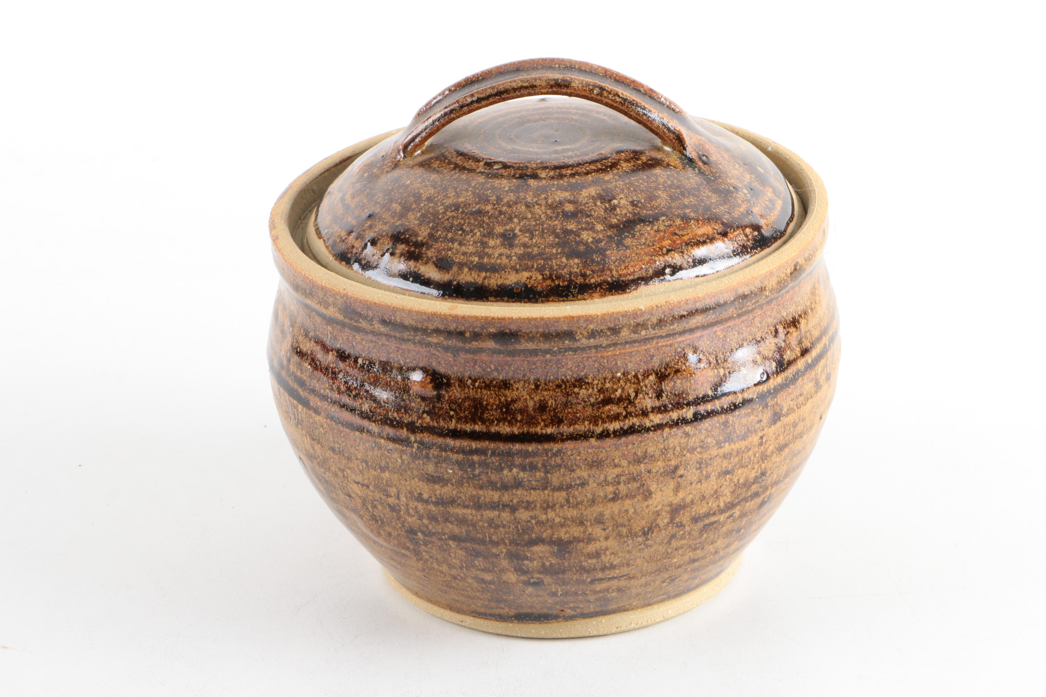 Art Pottery Tableware