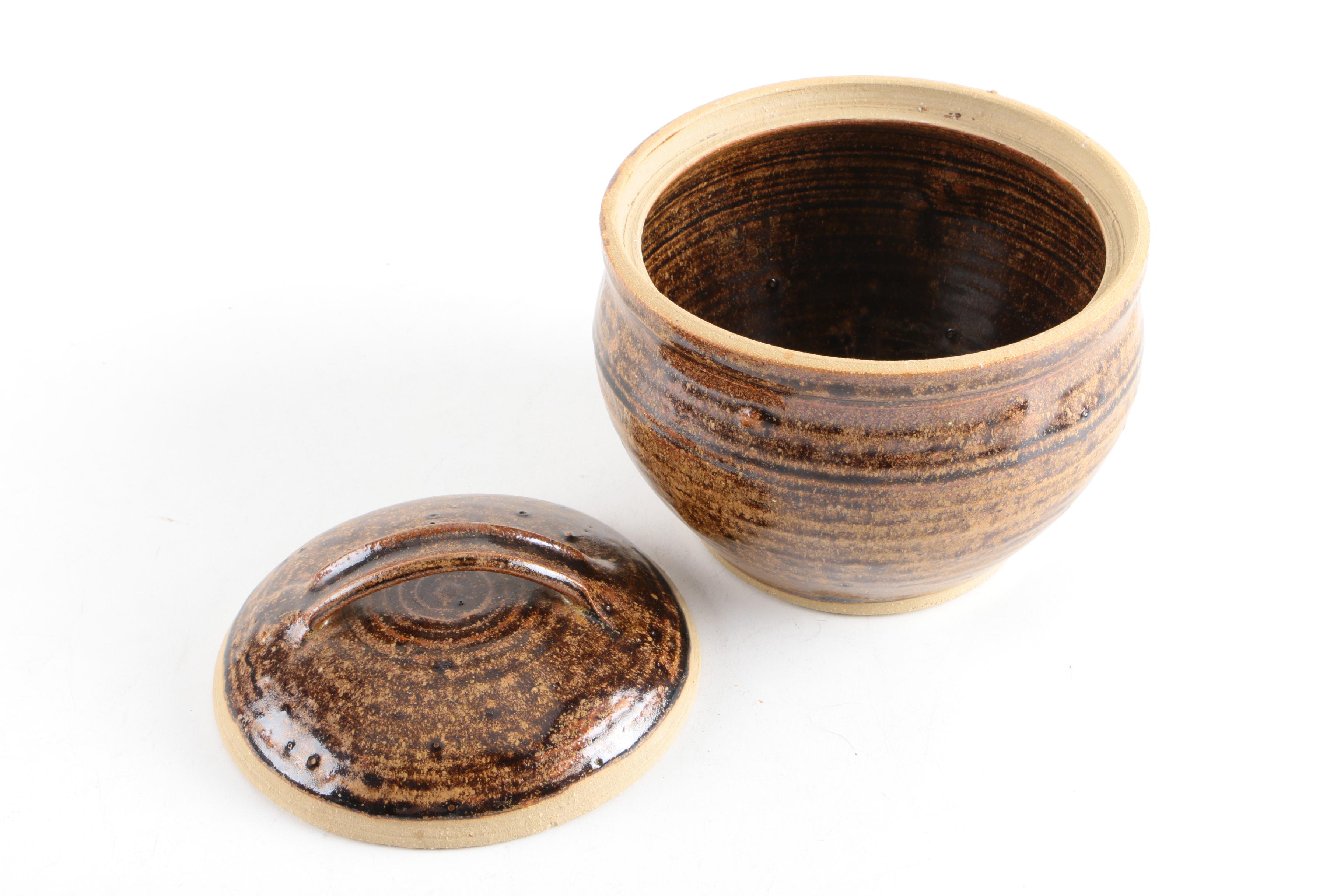 Art Pottery Tableware