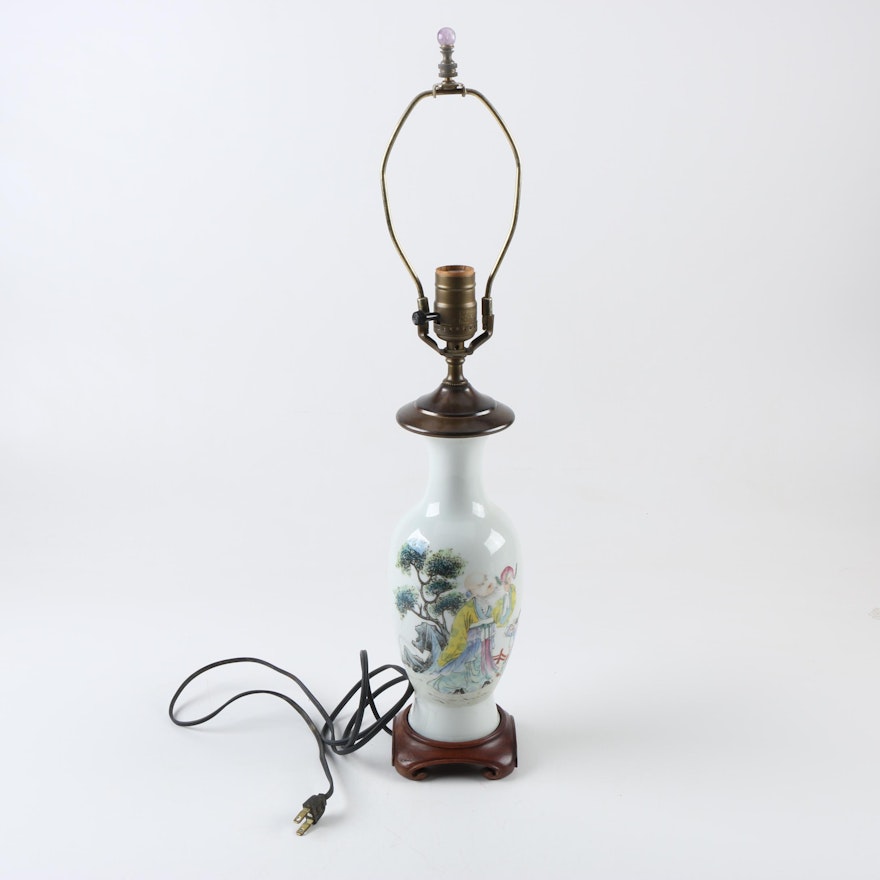 Chinese Ceramic Table Lamp