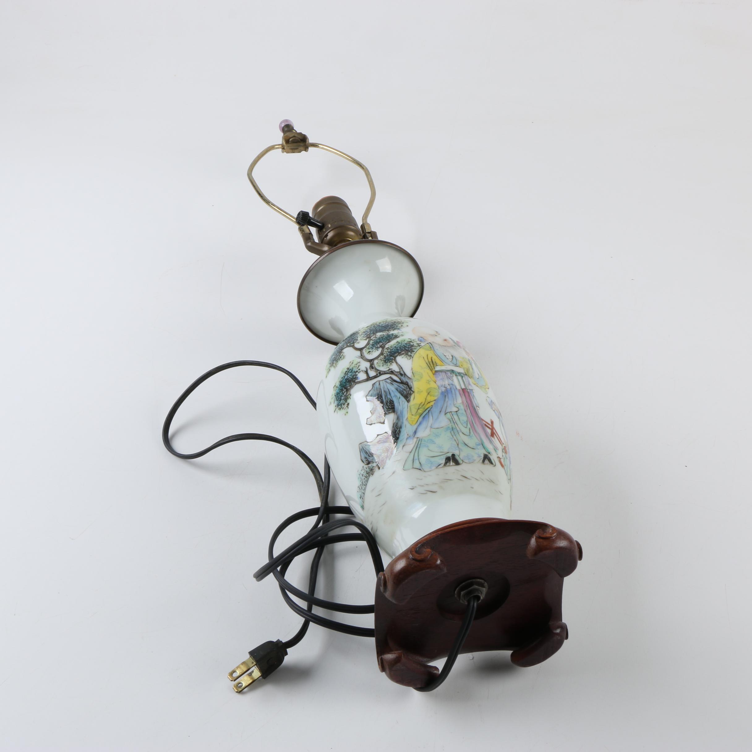 Chinese Ceramic Table Lamp