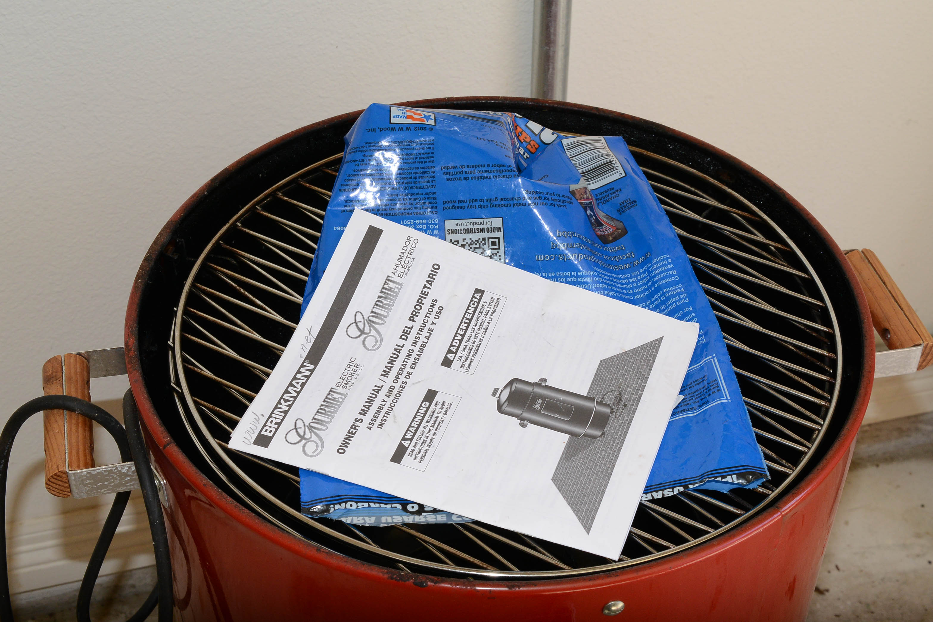 Brinkmann Gourmet Electric Smoker and Grill