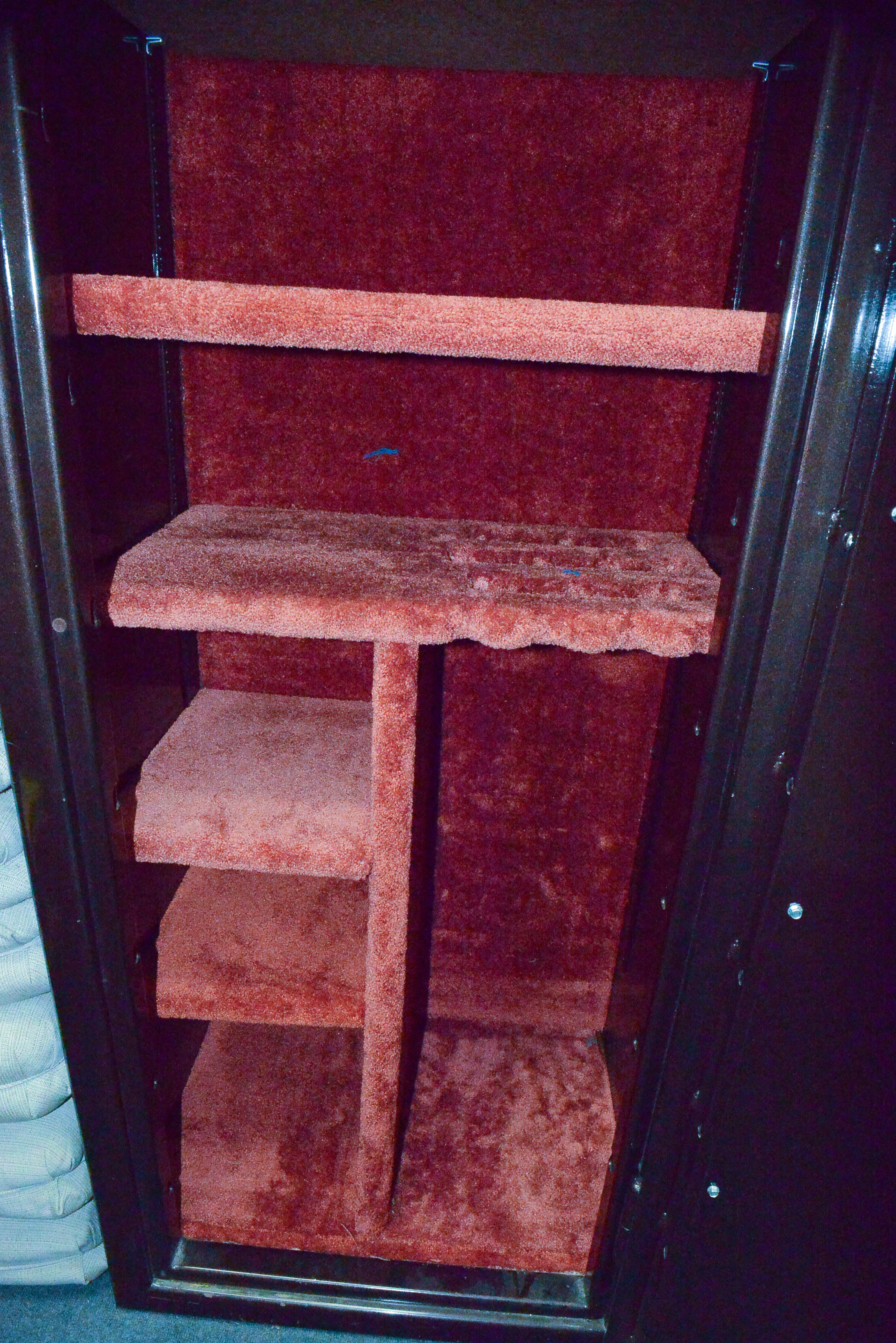 Vintage "Gold Series" Gun and Valuables Safe by Browning ProSteel