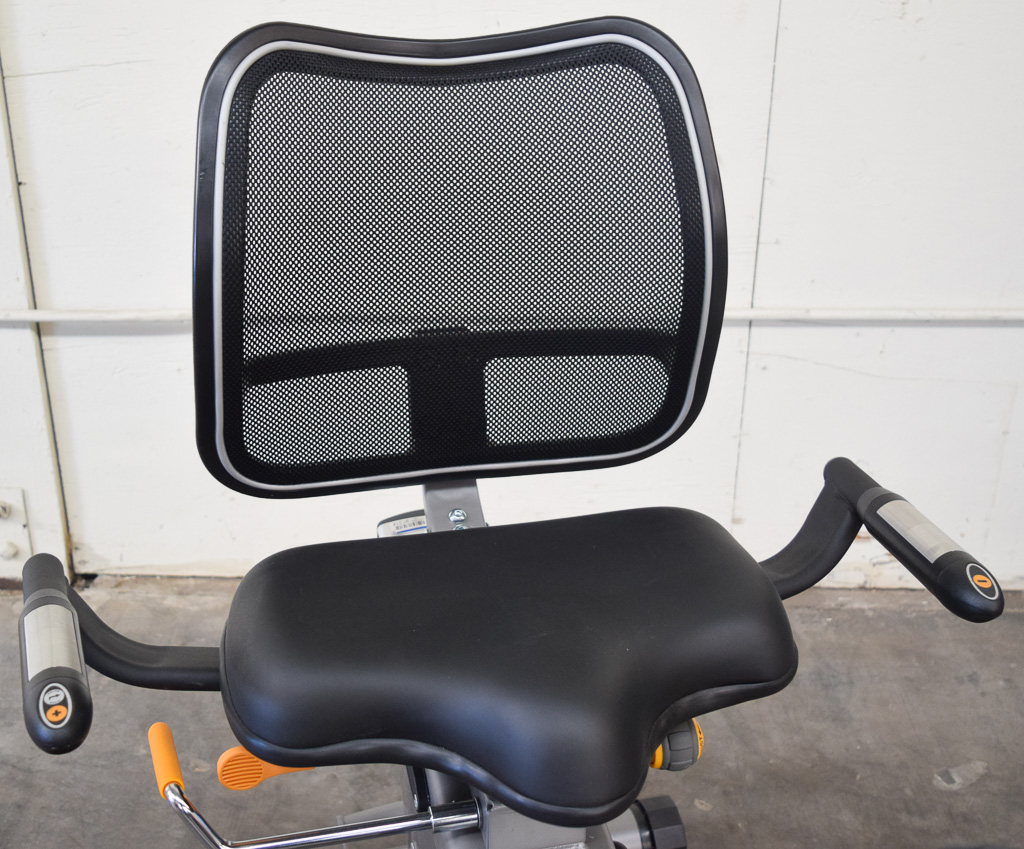 LifeCore Fitness 1050RBS Recumbent Bike