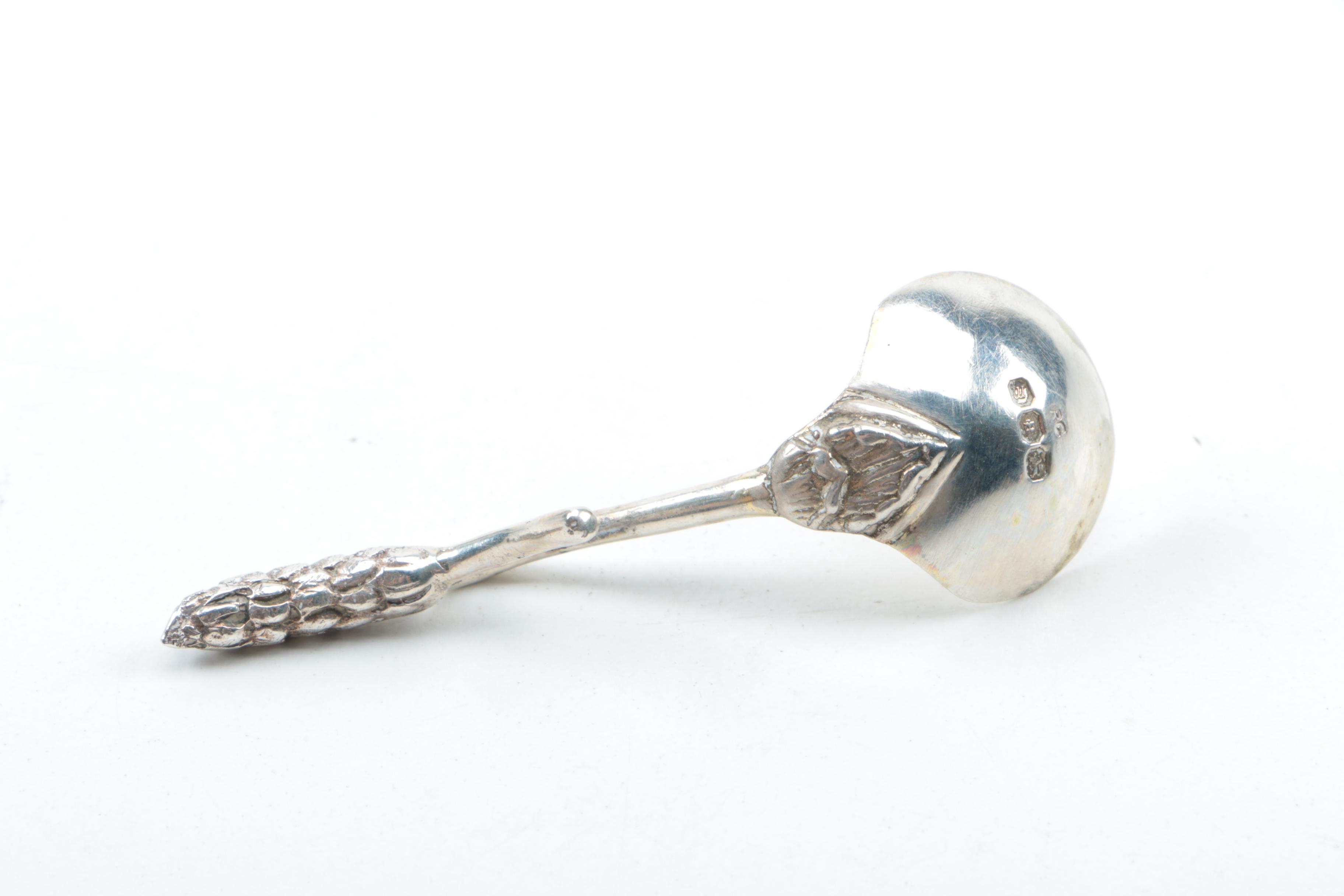 1967 London Sterling Silver Mouse Shaped Salt Cellar